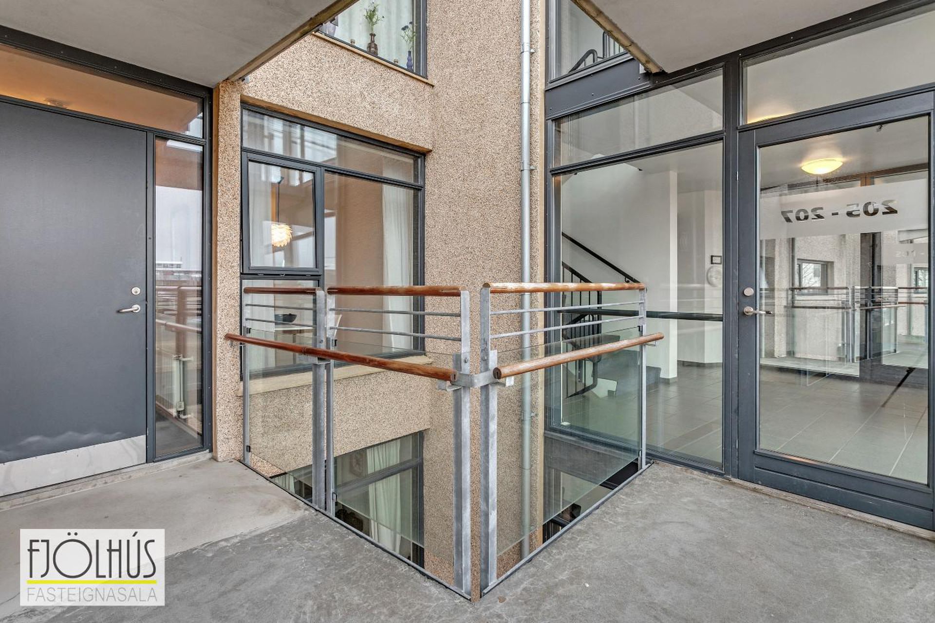 Erluás 2, 221 Hafnarfjörður