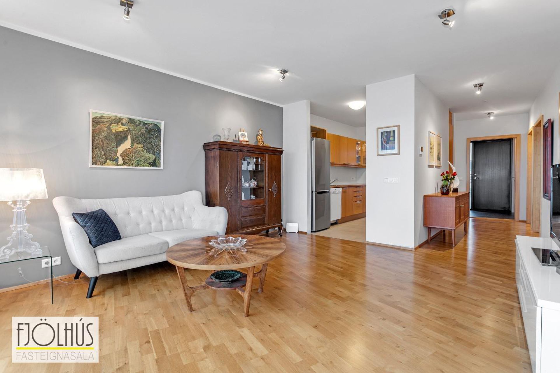 Erluás 2, 221 Hafnarfjörður