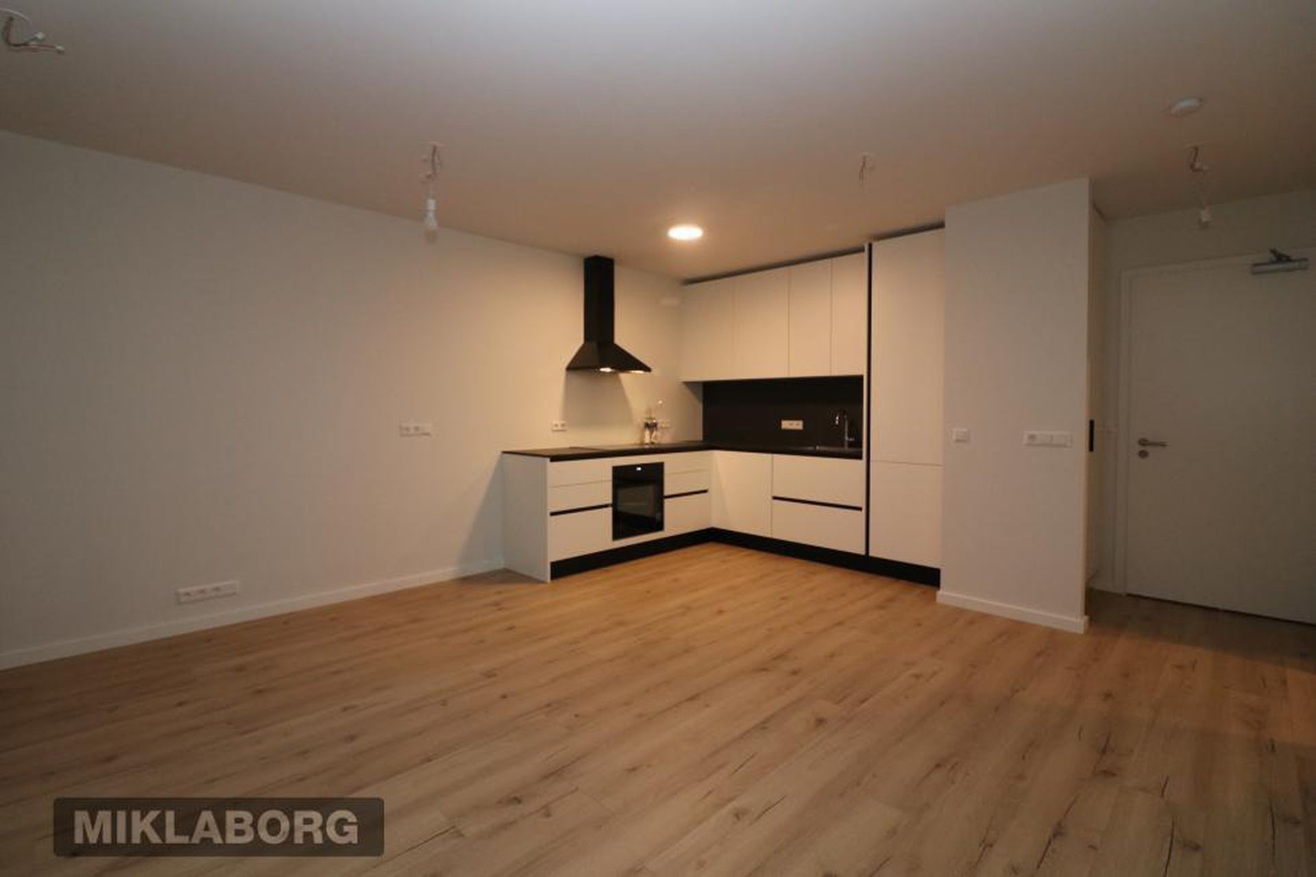 Valshlíð 4, 102 Reykjavík