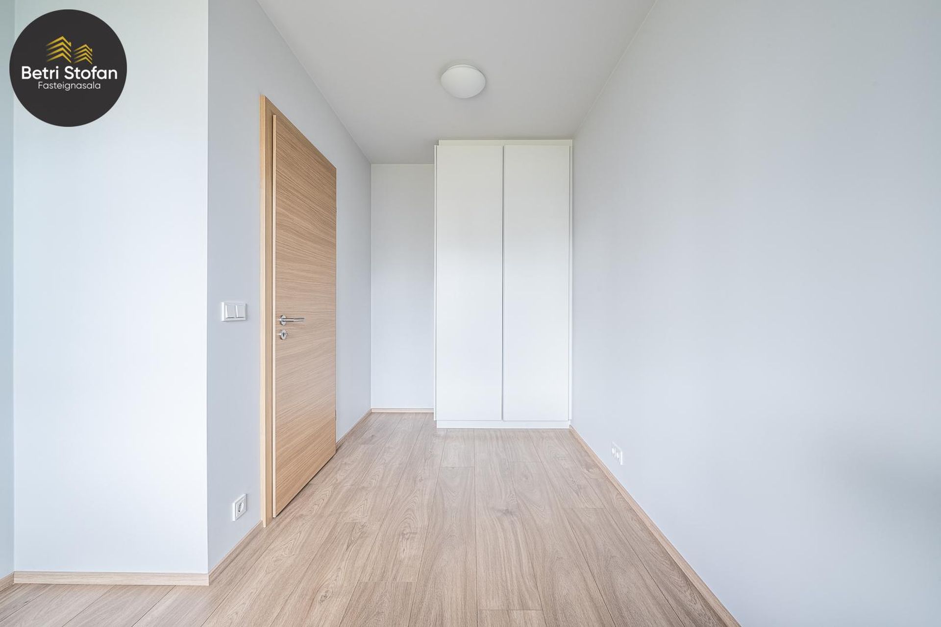 Hlíðarfótur 19 - 0219, 102 Reykjavík