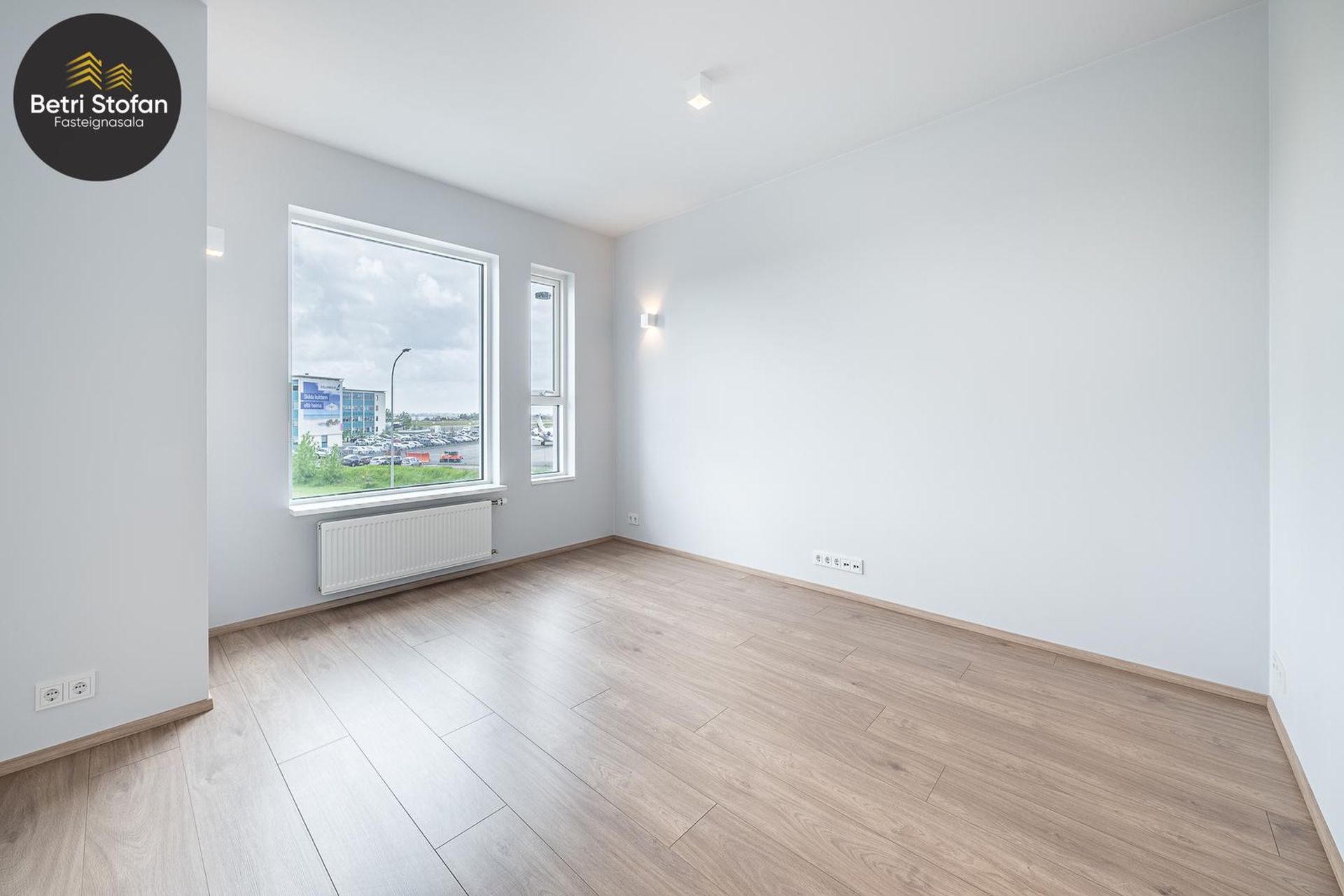 Hlíðarfótur 19 - 0219, 102 Reykjavík