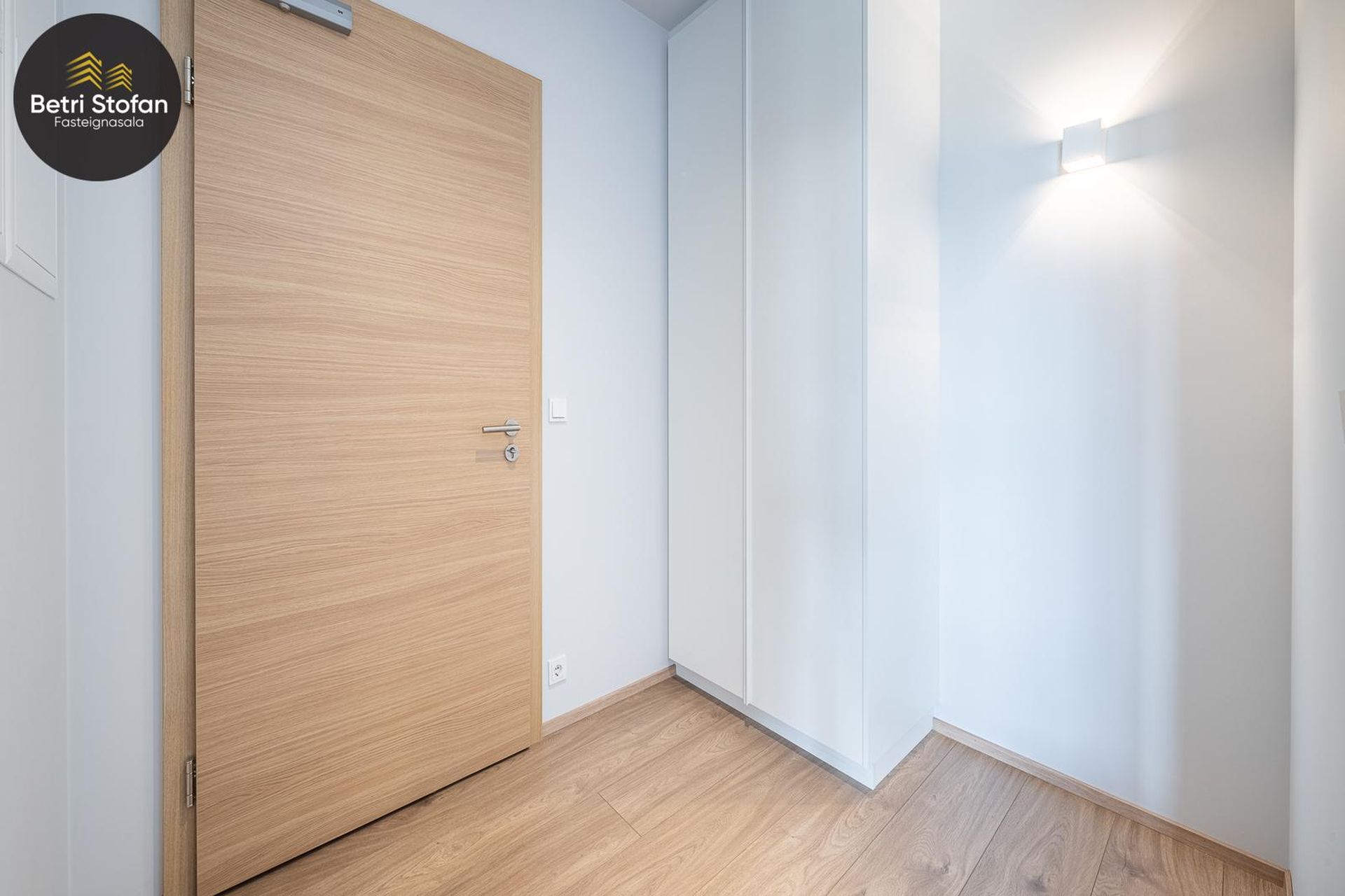 Hlíðarfótur 19 - 0219, 102 Reykjavík