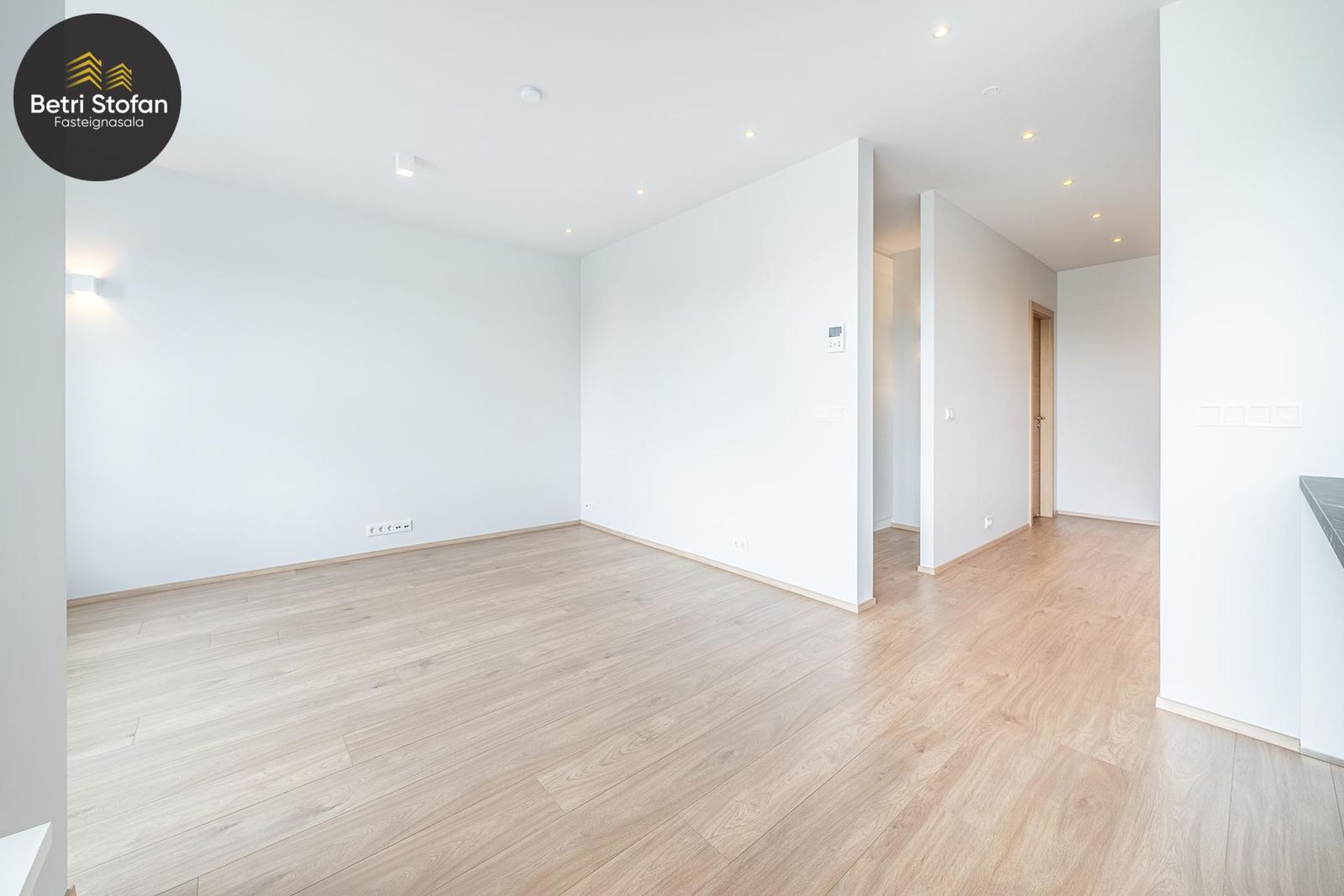 Hlíðarfótur 19 - 0219, 102 Reykjavík