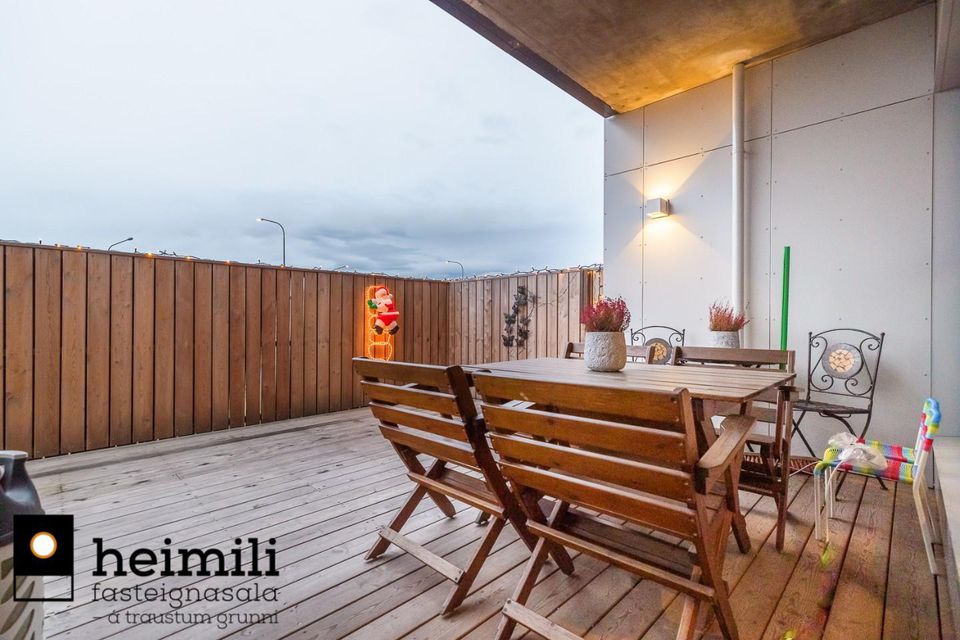 Breiðakur 8, 210 Garðabær