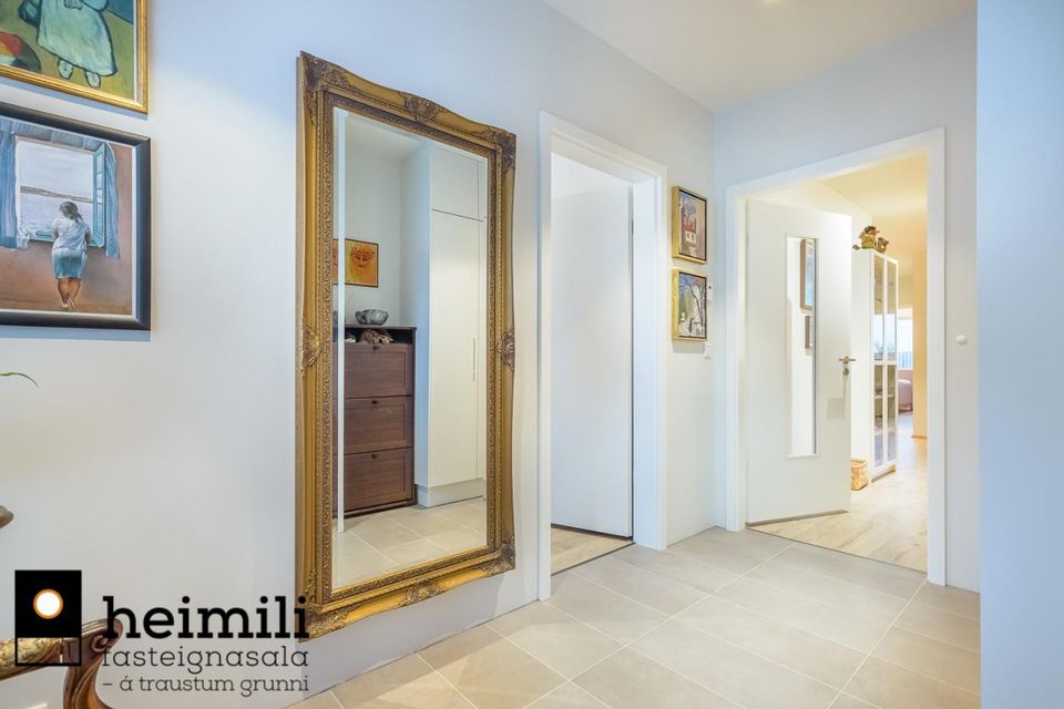 Breiðakur 8, 210 Garðabær