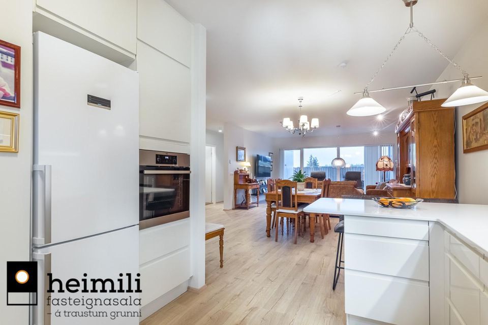 Breiðakur 8, 210 Garðabær