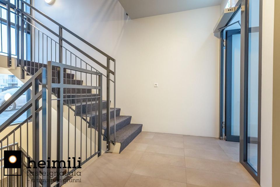 Breiðakur 8, 210 Garðabær