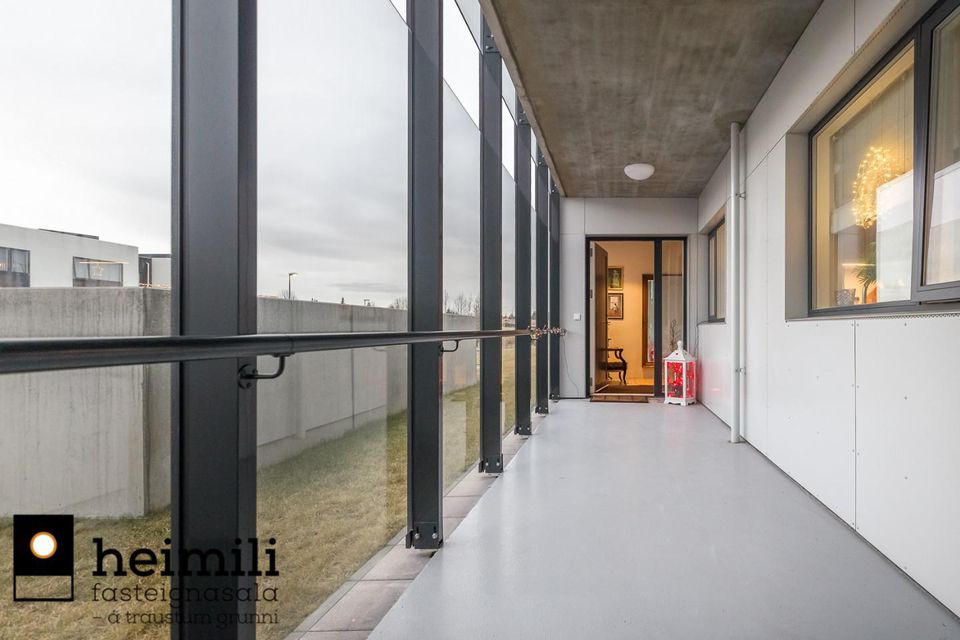 Breiðakur 8, 210 Garðabær