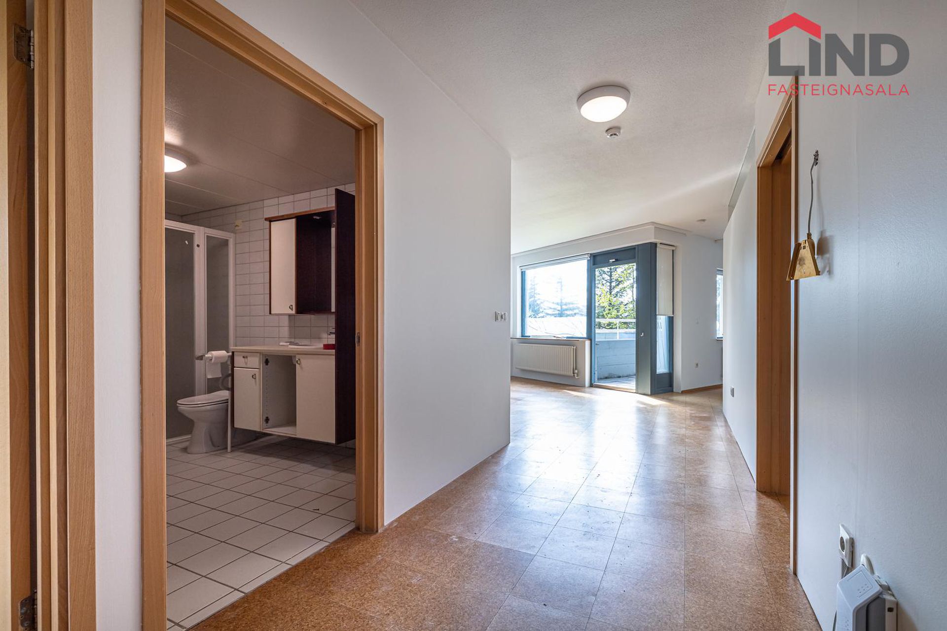 Hvassaleiti 56, 103 Reykjavík