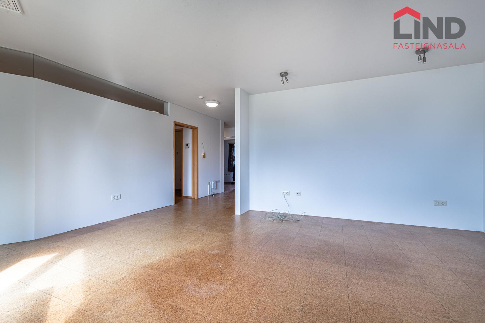 Hvassaleiti 56, 103 Reykjavík