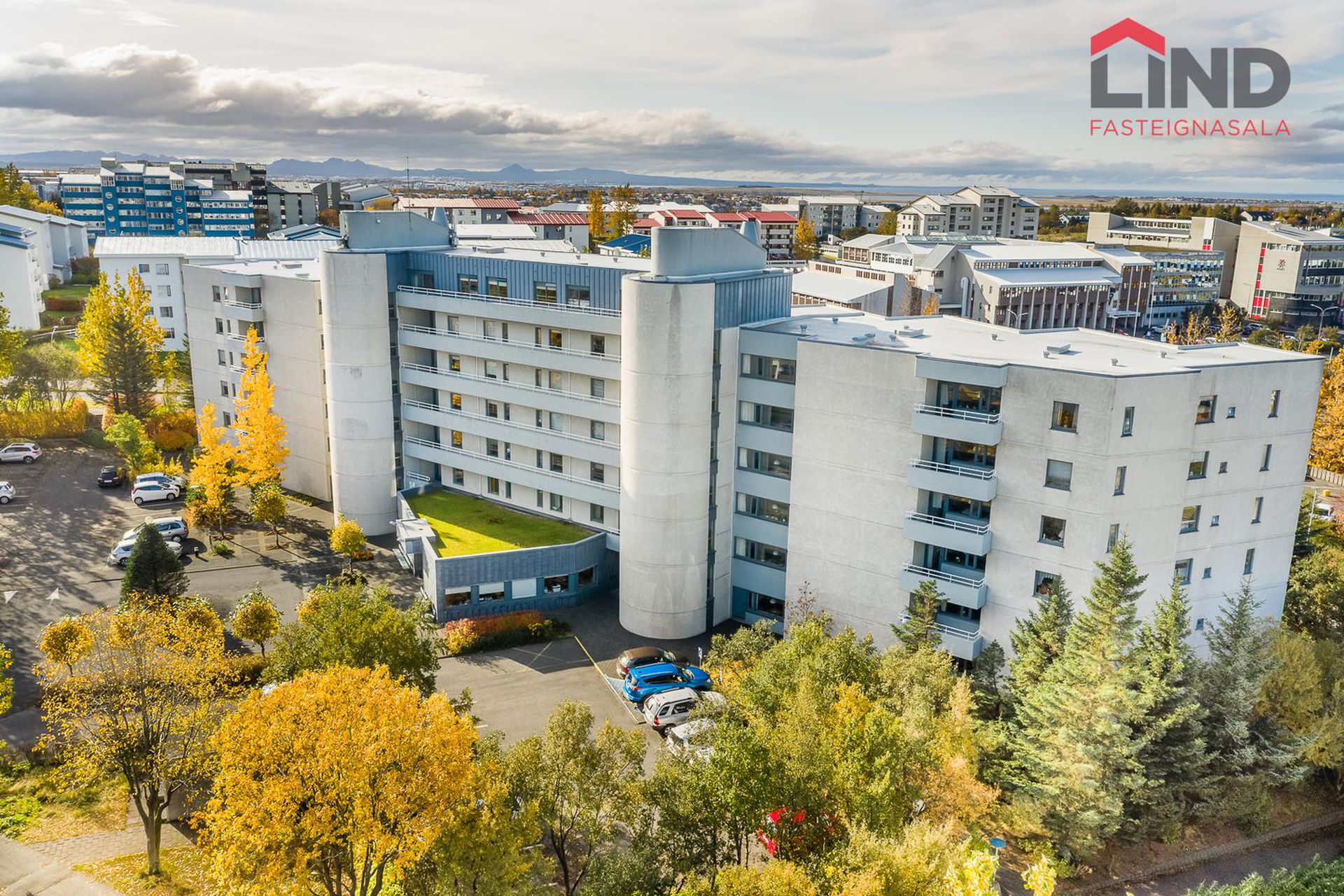 Hvassaleiti 56, 103 Reykjavík