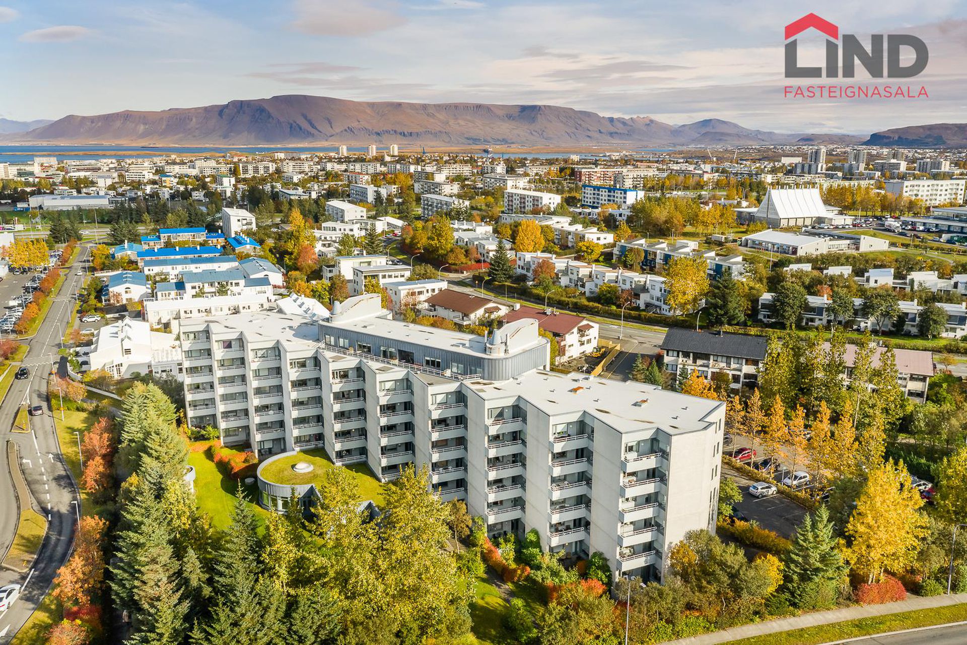 Hvassaleiti 56, 103 Reykjavík