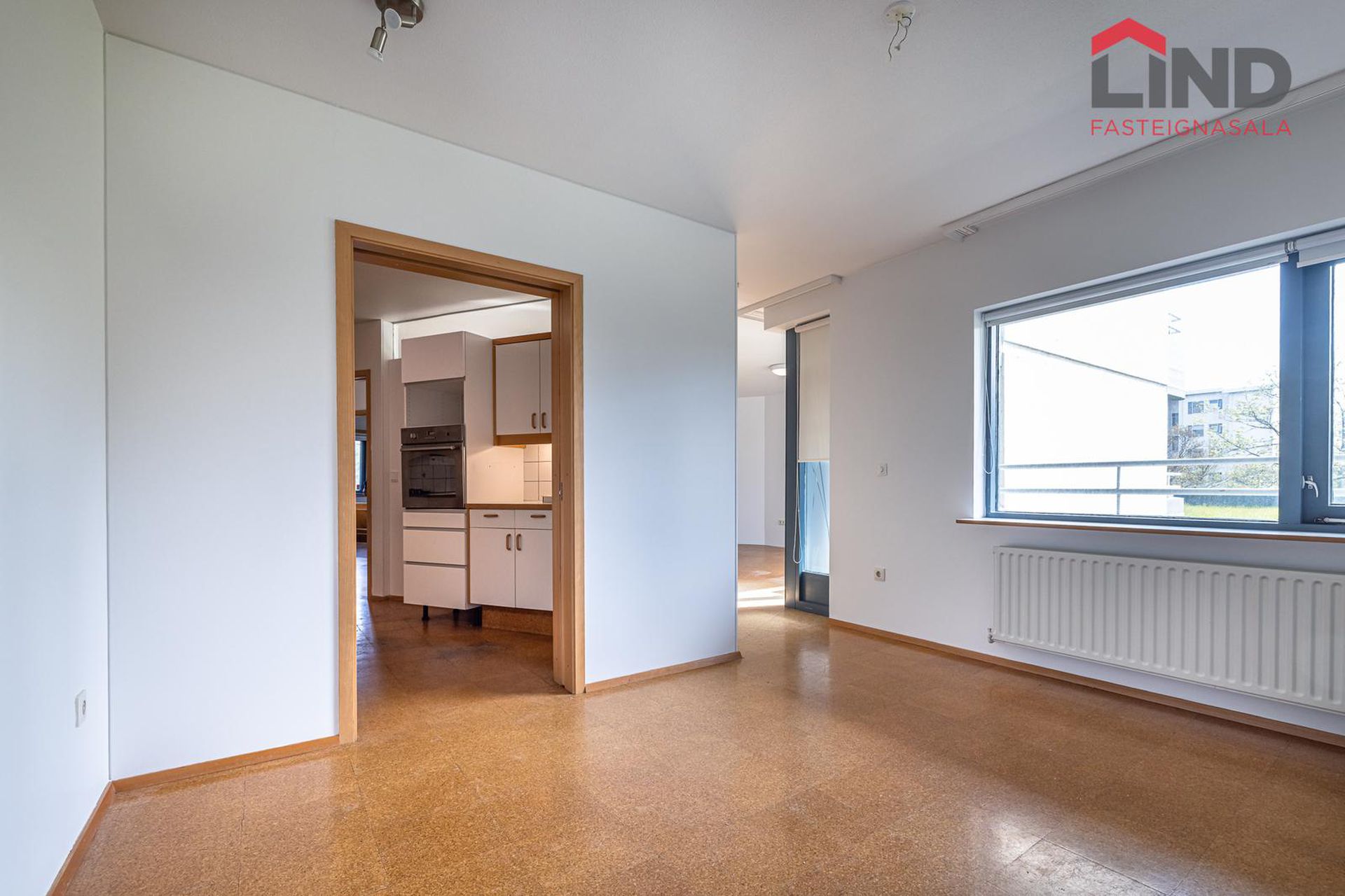 Hvassaleiti 56, 103 Reykjavík