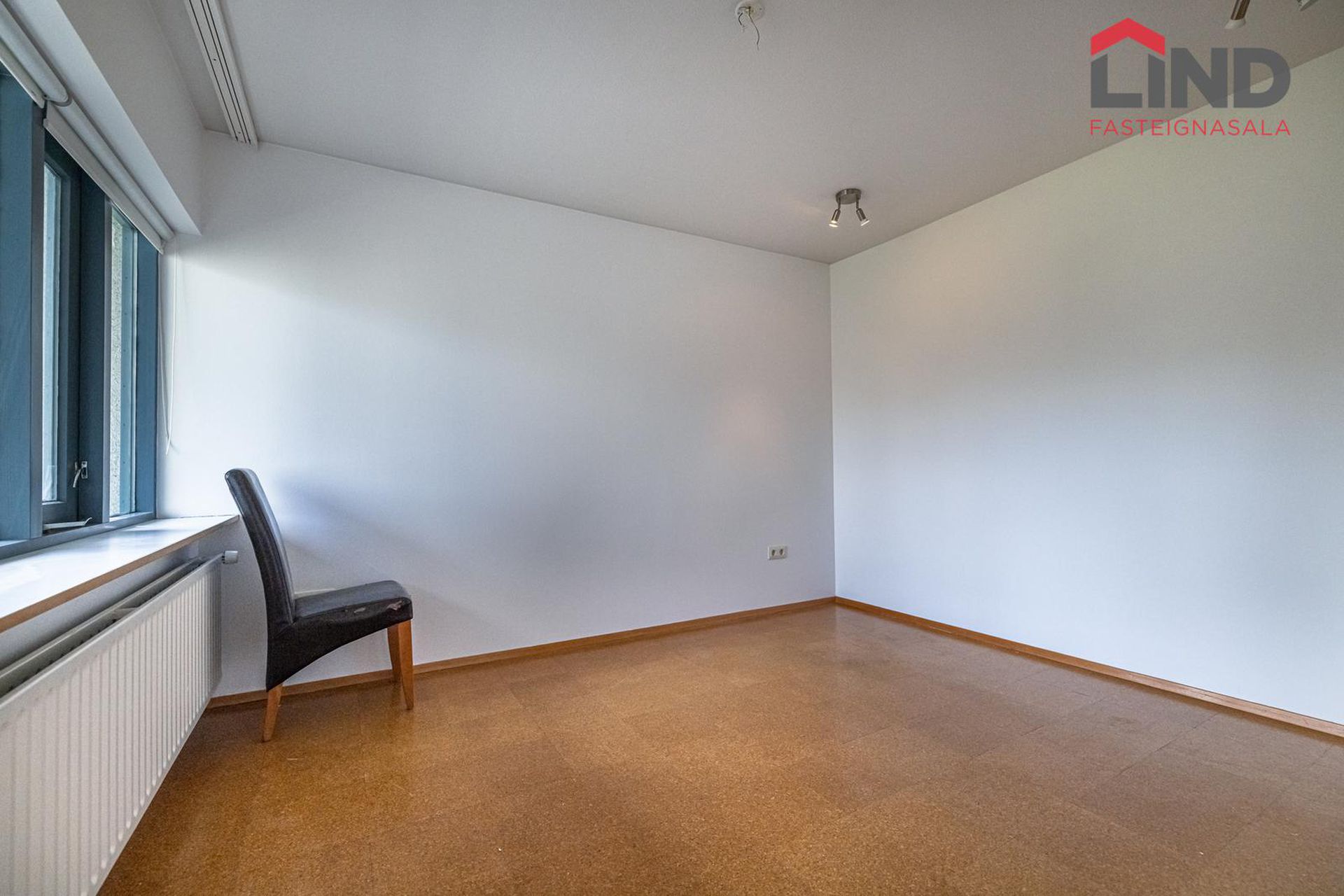 Hvassaleiti 56, 103 Reykjavík