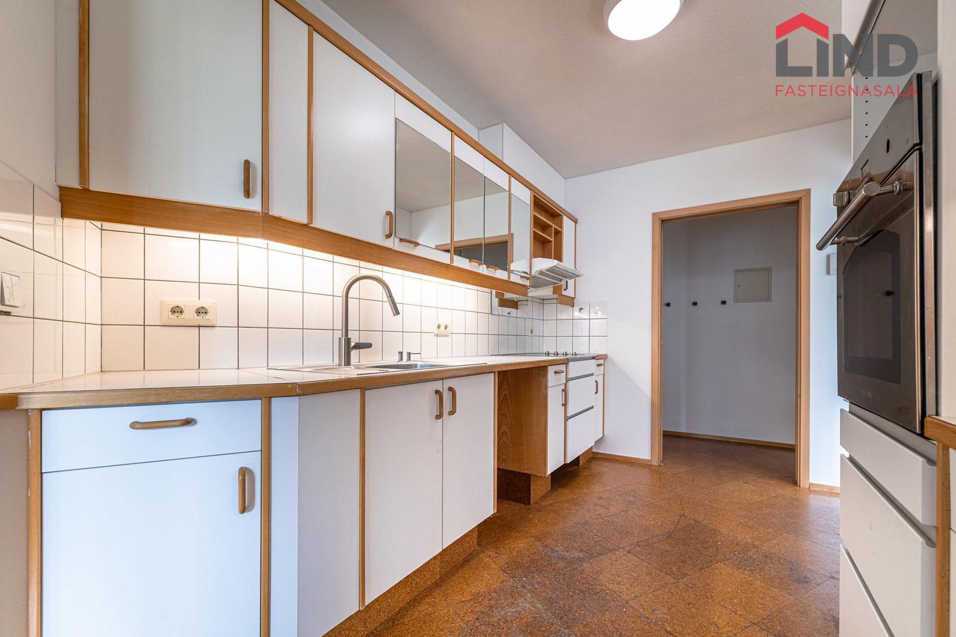 Hvassaleiti 56, 103 Reykjavík