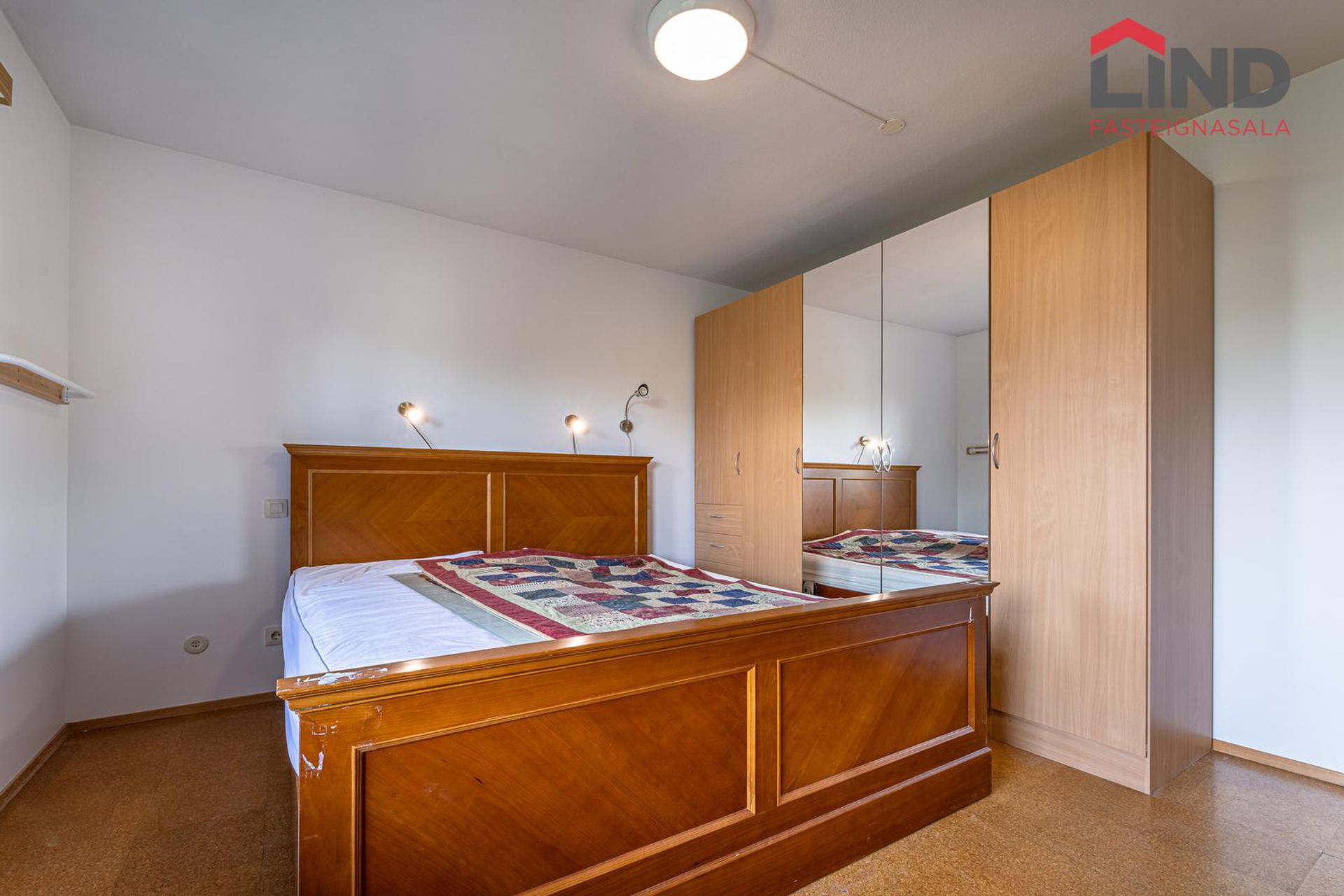 Hvassaleiti 56, 103 Reykjavík