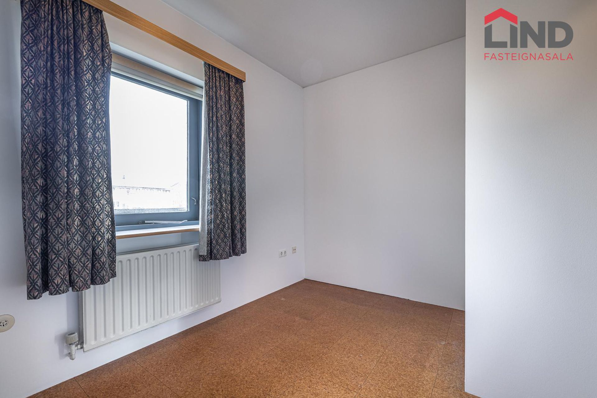 Hvassaleiti 56, 103 Reykjavík