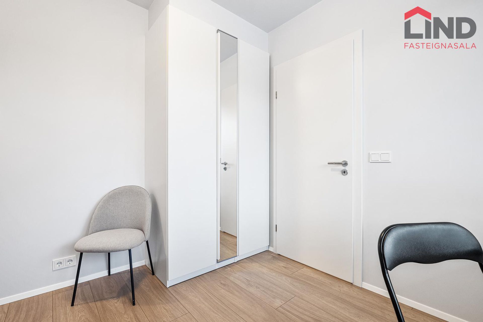 Smyrilshlíð 14, 102 Reykjavík