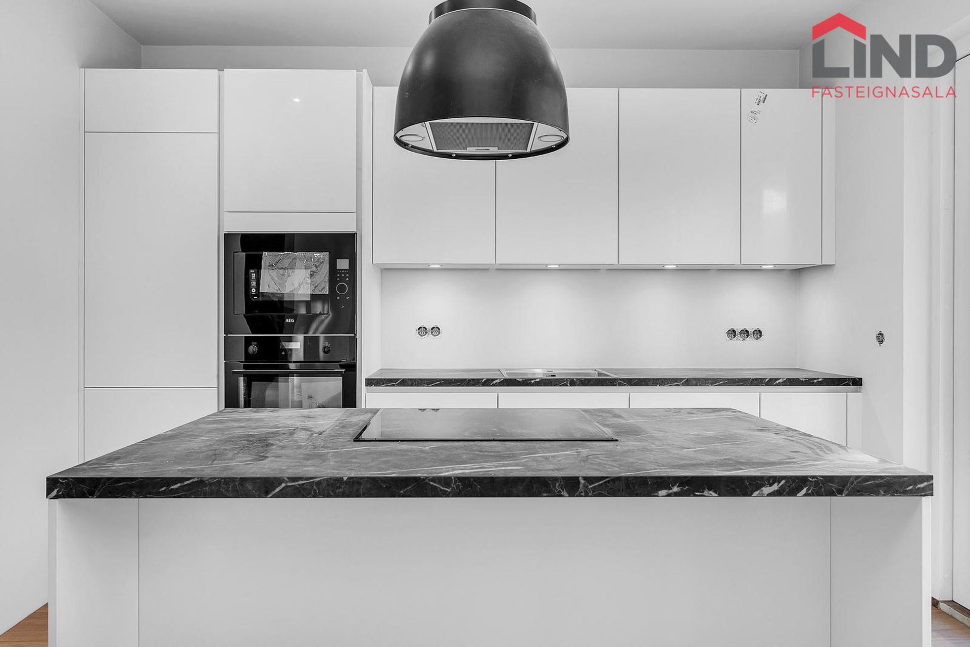 Smyrilshlíð 14, 102 Reykjavík