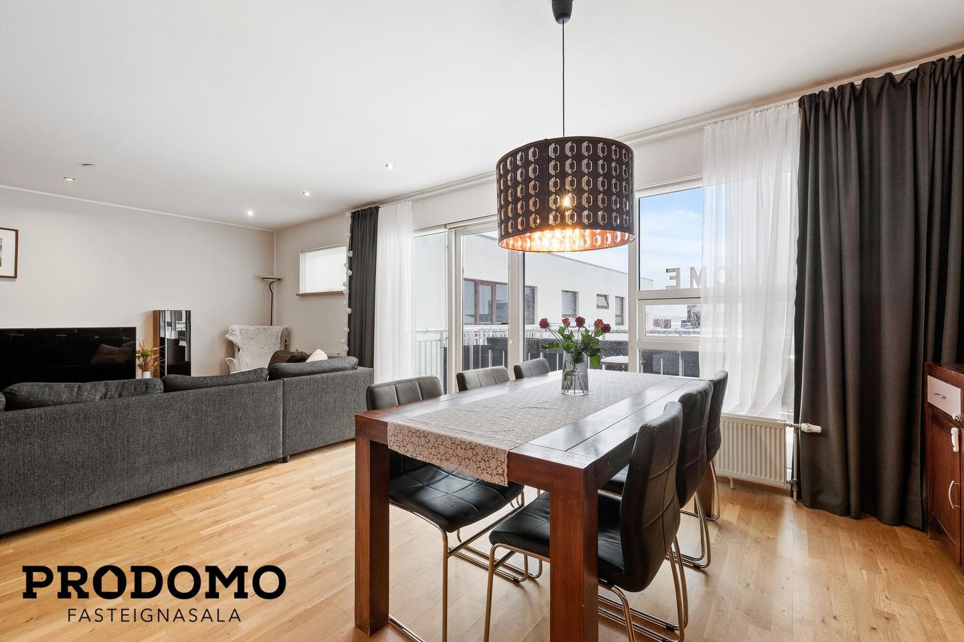 Tjarnabakki 8, 260 Reykjanesbær