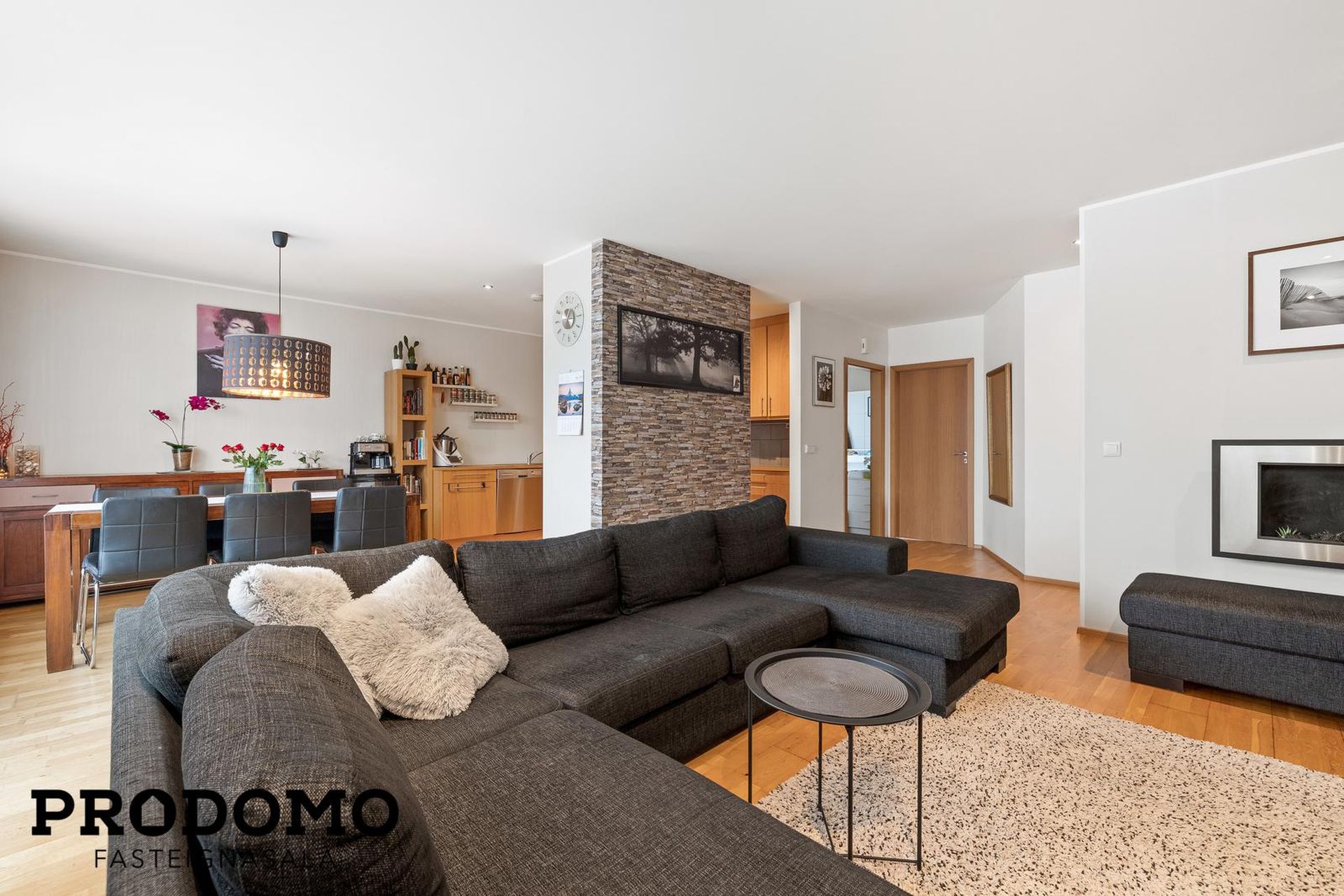 Tjarnabakki 8, 260 Reykjanesbær