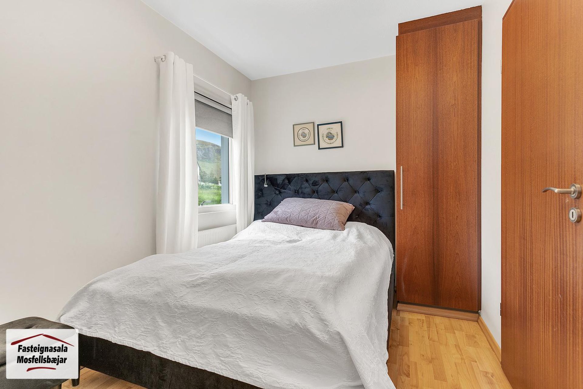 Klapparhlíð 24, 270 Mosfellsbær