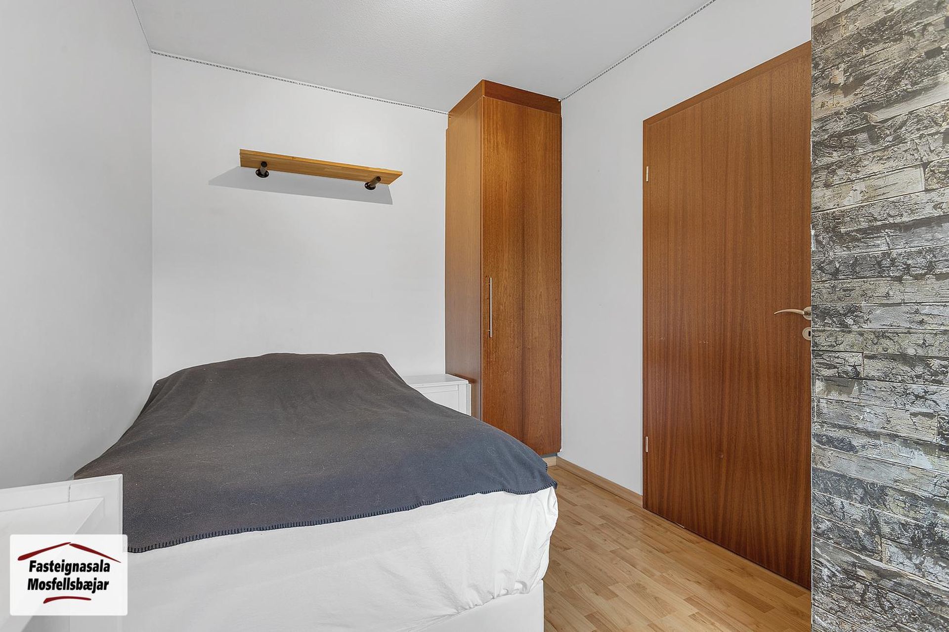 Klapparhlíð 24, 270 Mosfellsbær