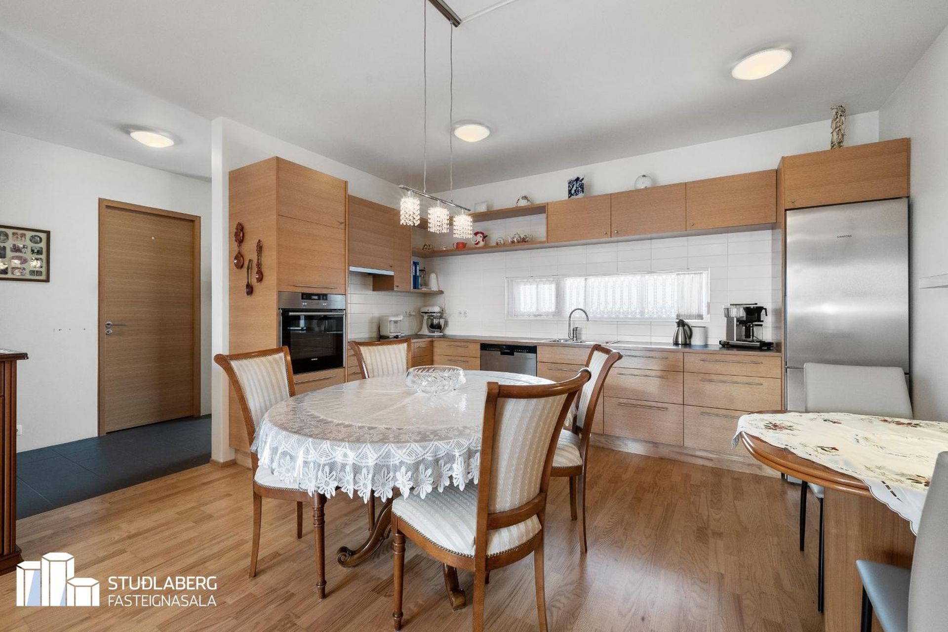 Krossmói 5, 260 Reykjanesbær