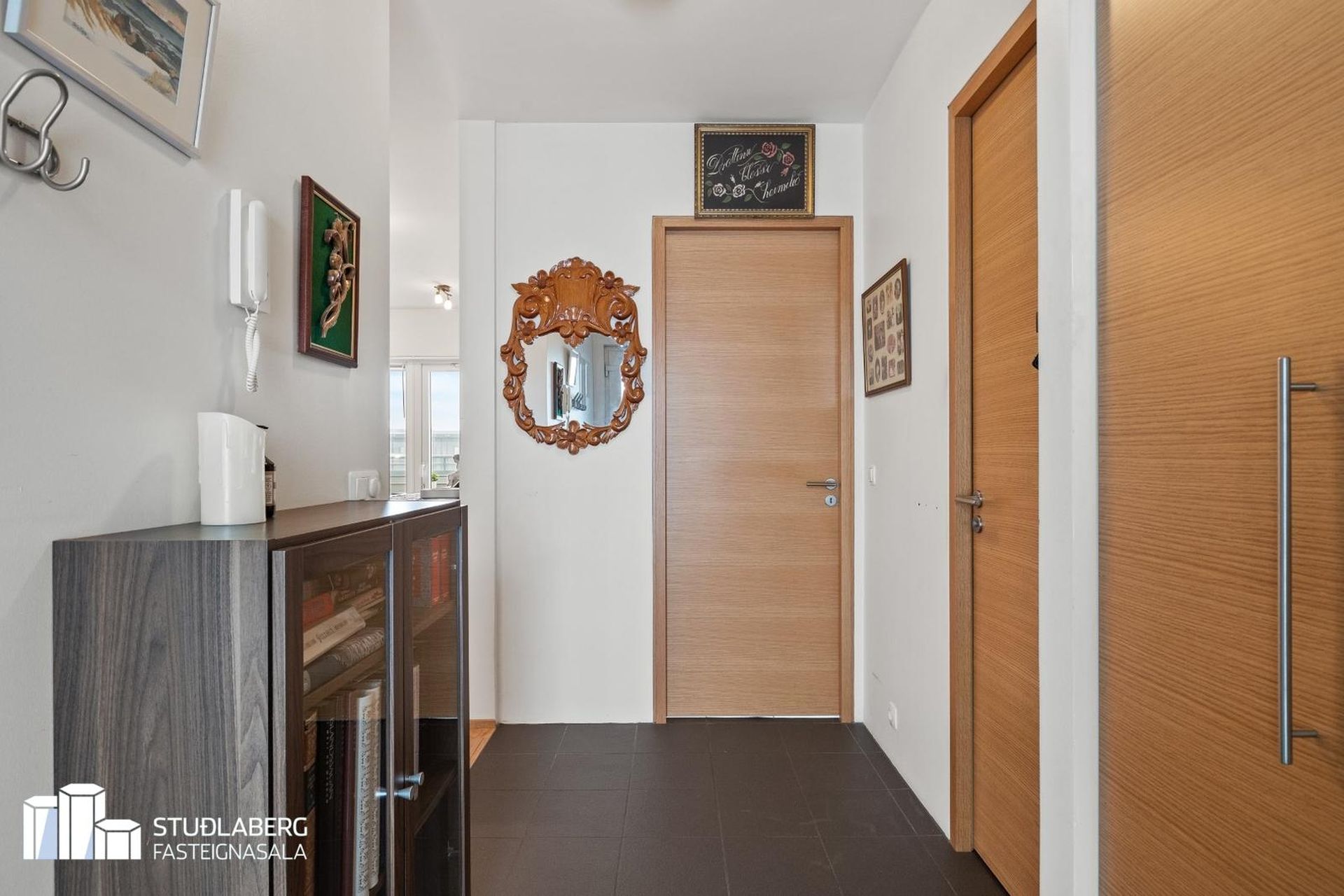 Krossmói 5, 260 Reykjanesbær