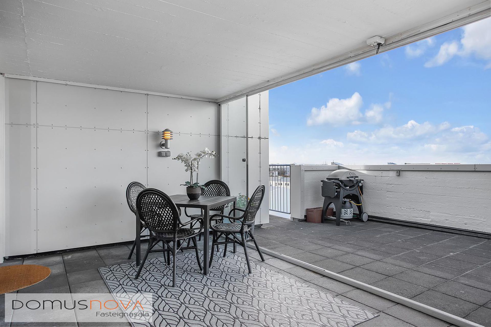 Asparfell 8, 111 Reykjavík