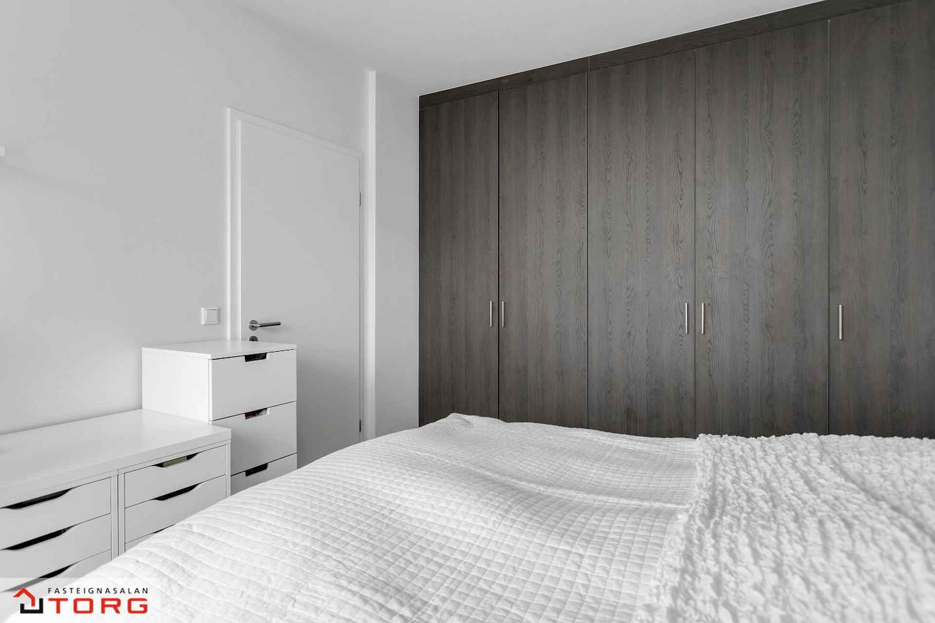 Lynggata 1, 210 Garðabær