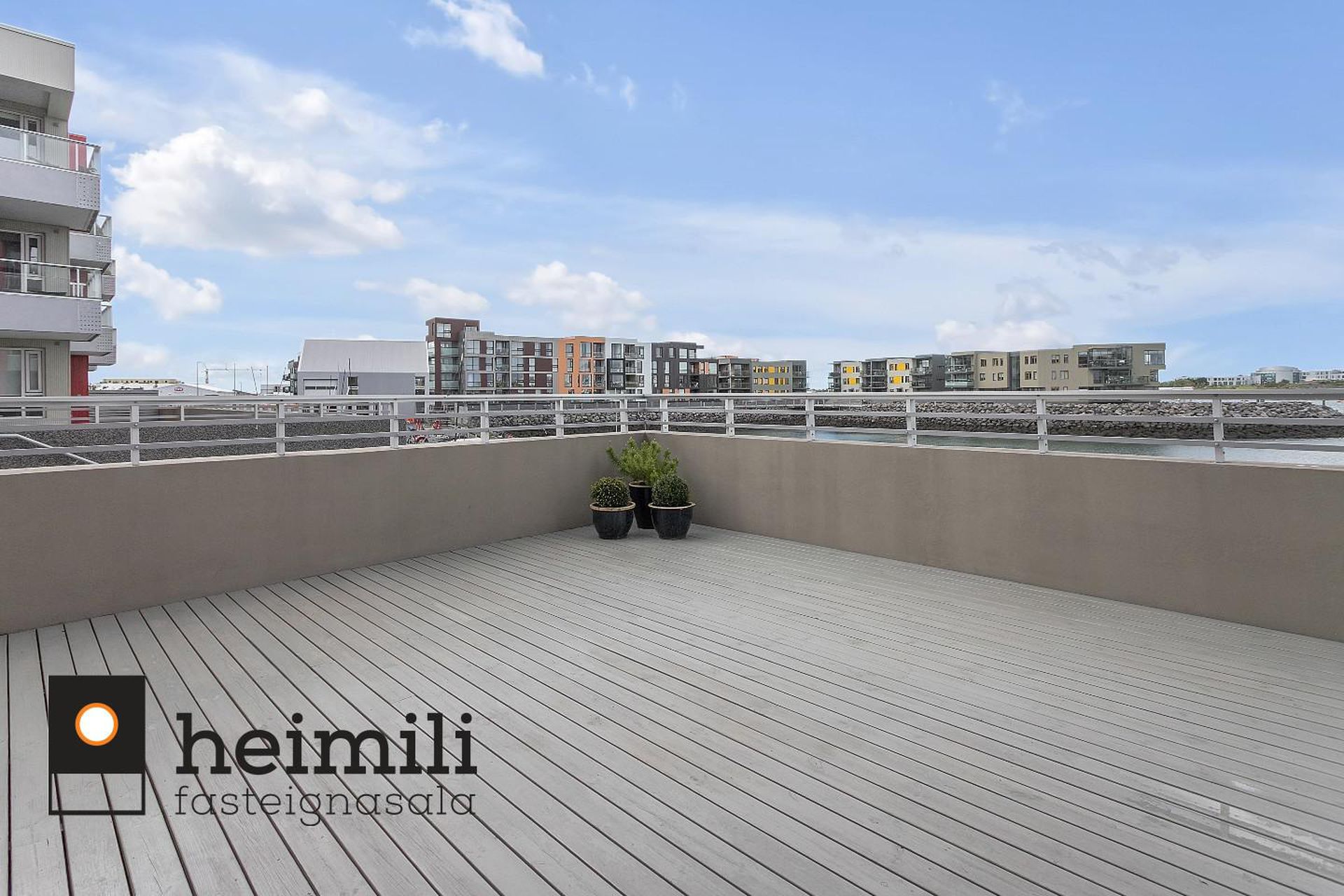 Naustavör 10, 200 Kópavogur