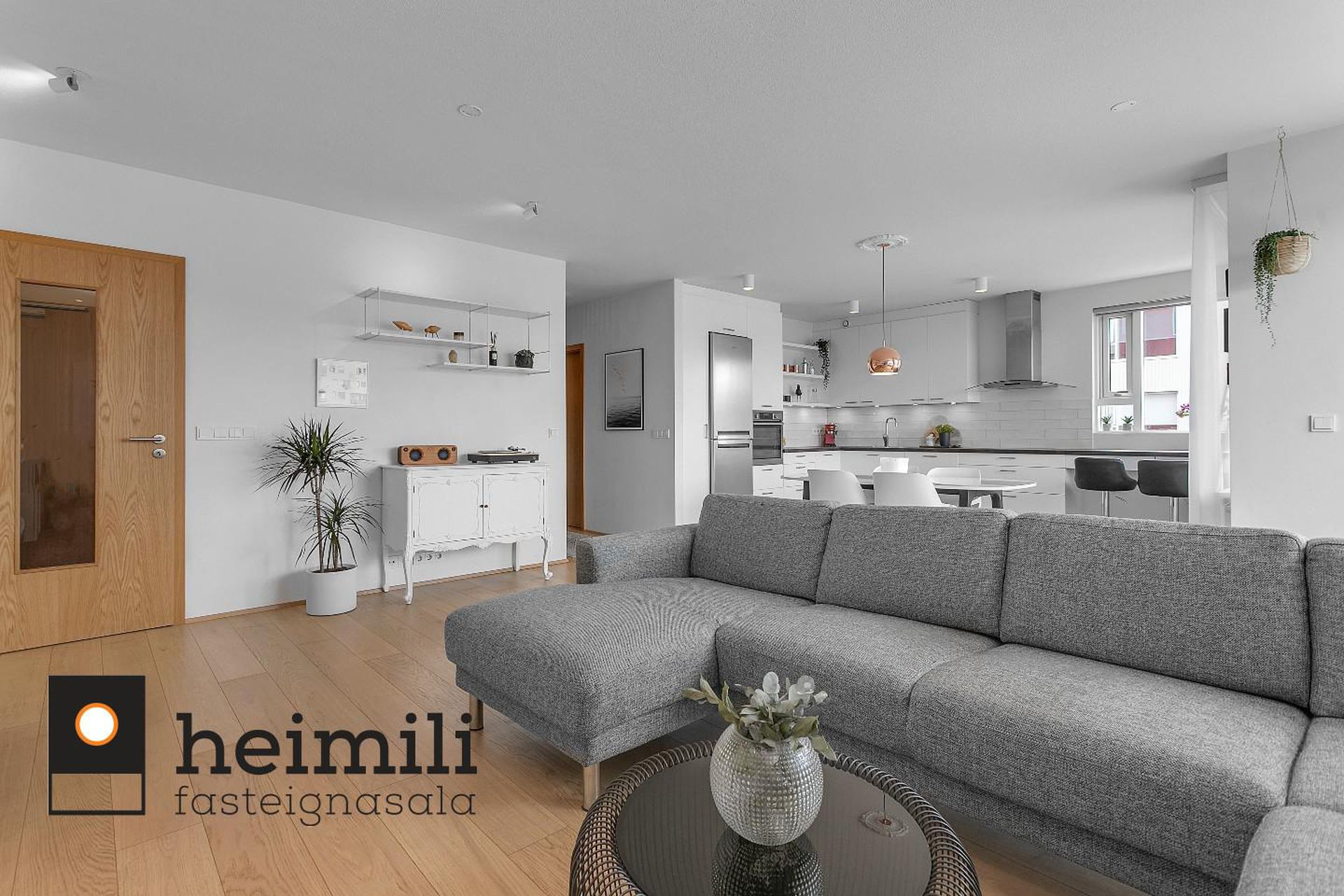 Naustavör 10, 200 Kópavogur