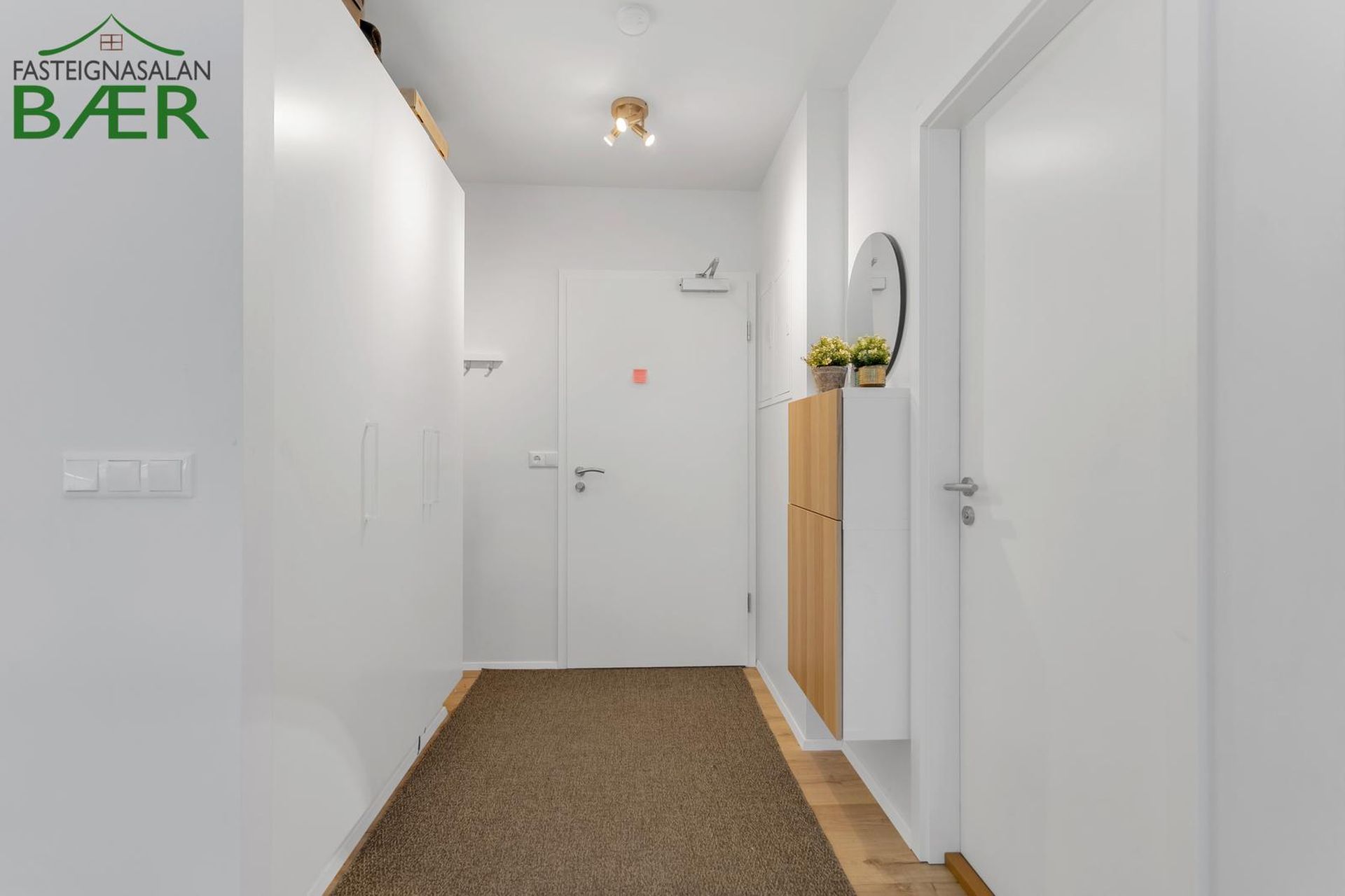 Lofnarbrunnur 1, 113 Reykjavík