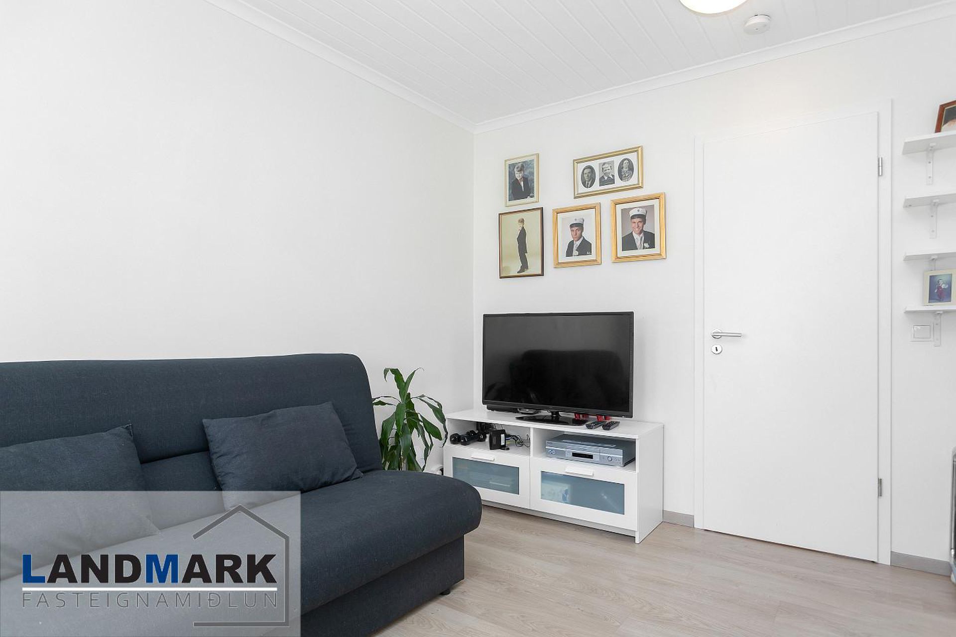 Víkurás 2, 110 Reykjavík