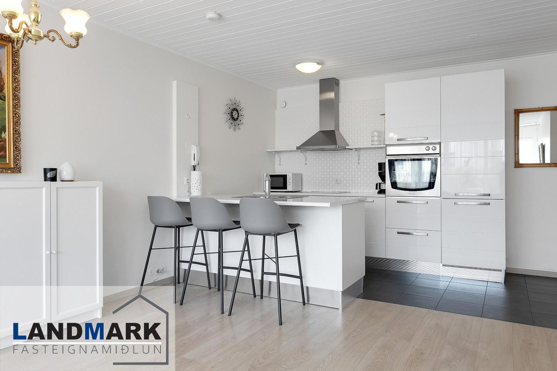 Víkurás 2, 110 Reykjavík