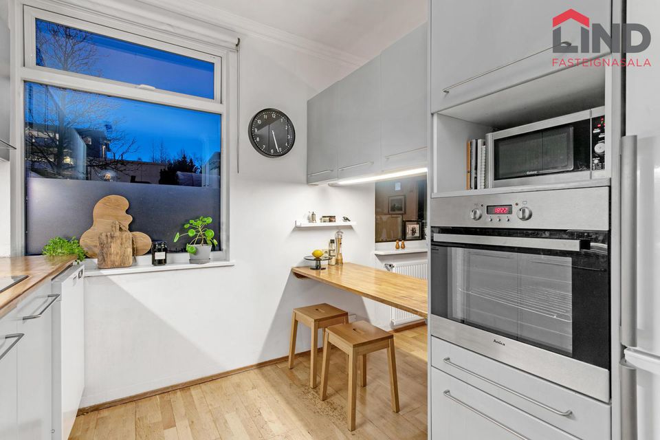Hjallabrekka 2, 200 Kópavogur