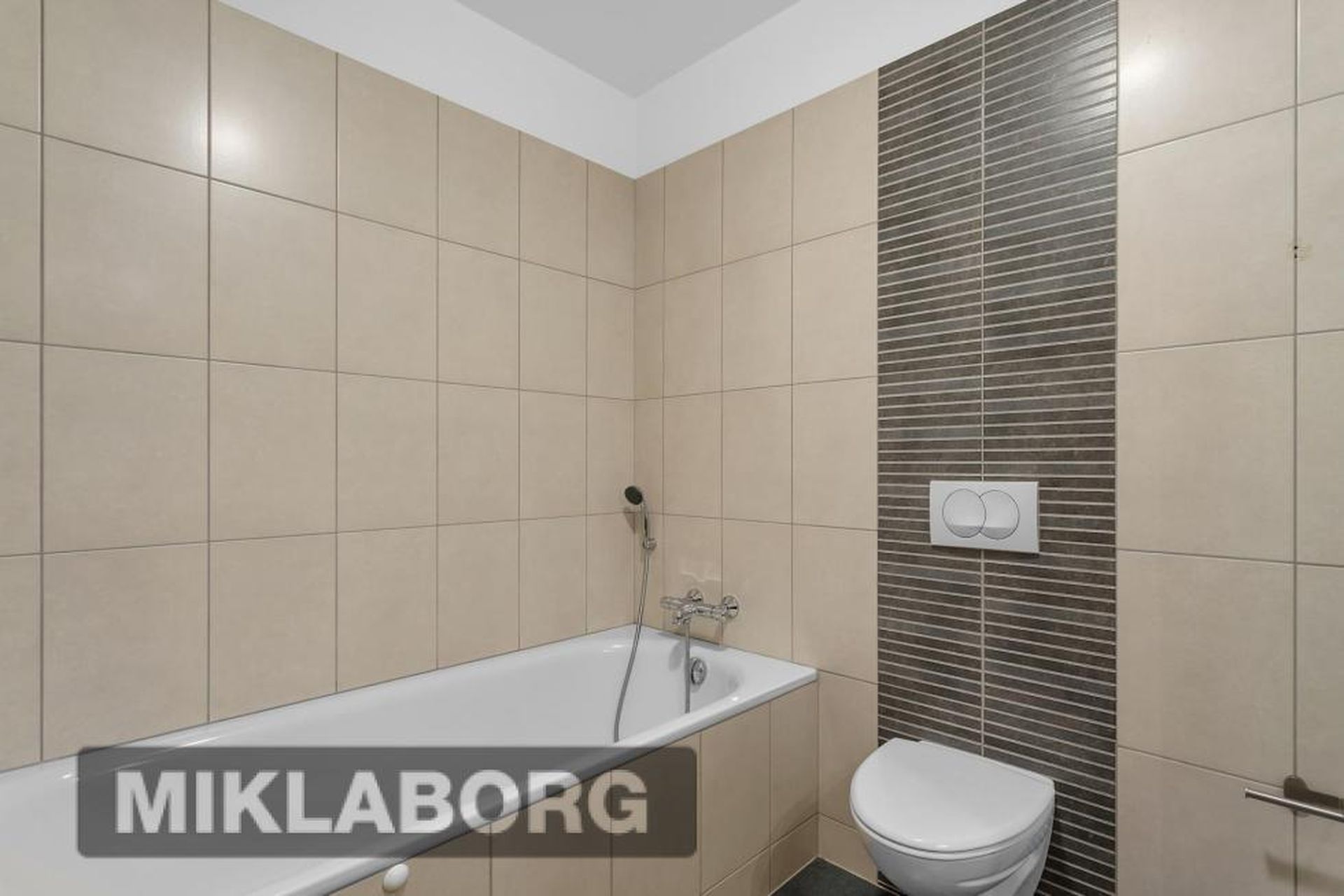 Línakur 1, 210 Garðabær