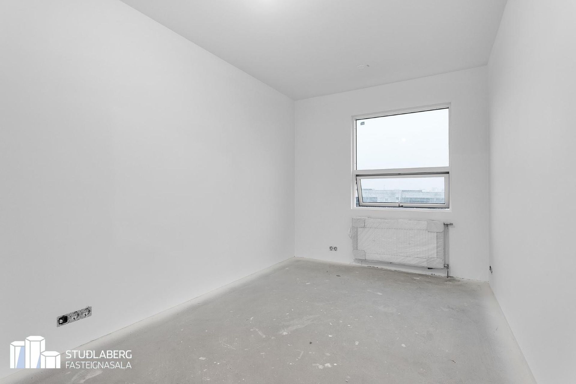 Asparlaut 24, 230 Reykjanesbær