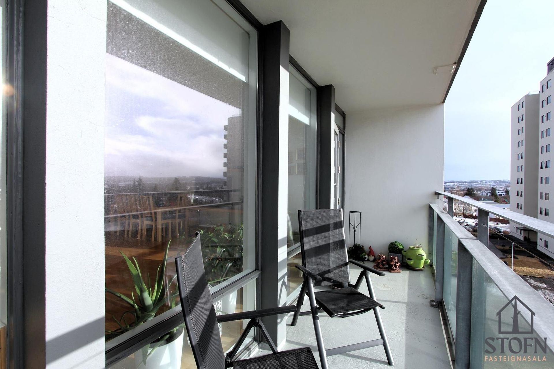 Sólheimar 27, 104 Reykjavík