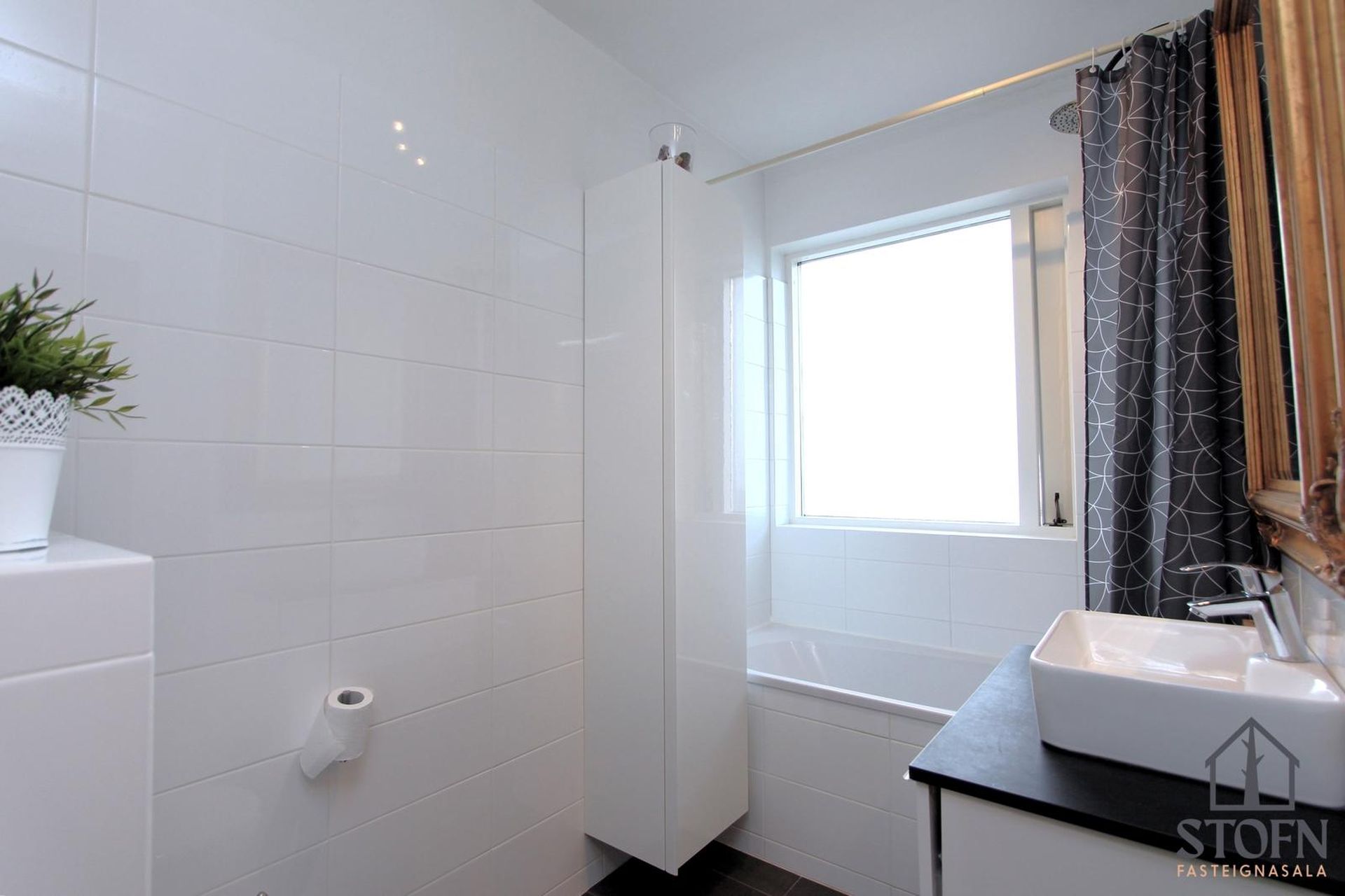 Sólheimar 27, 104 Reykjavík