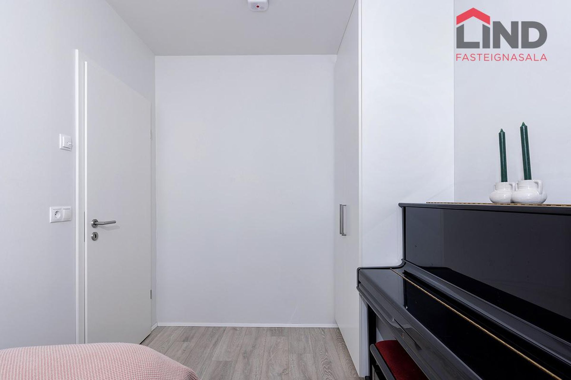 Dalsbraut 14, 260 Reykjanesbær