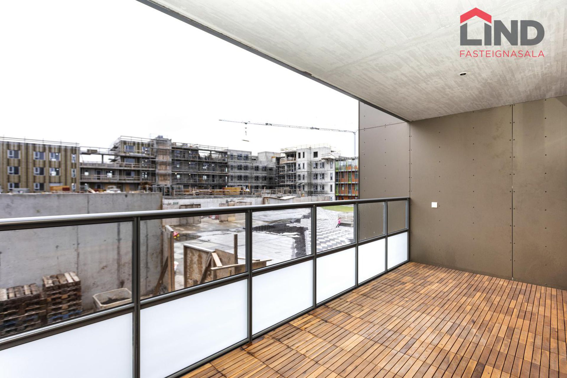 Smyrilshlíð 16, 102 Reykjavík