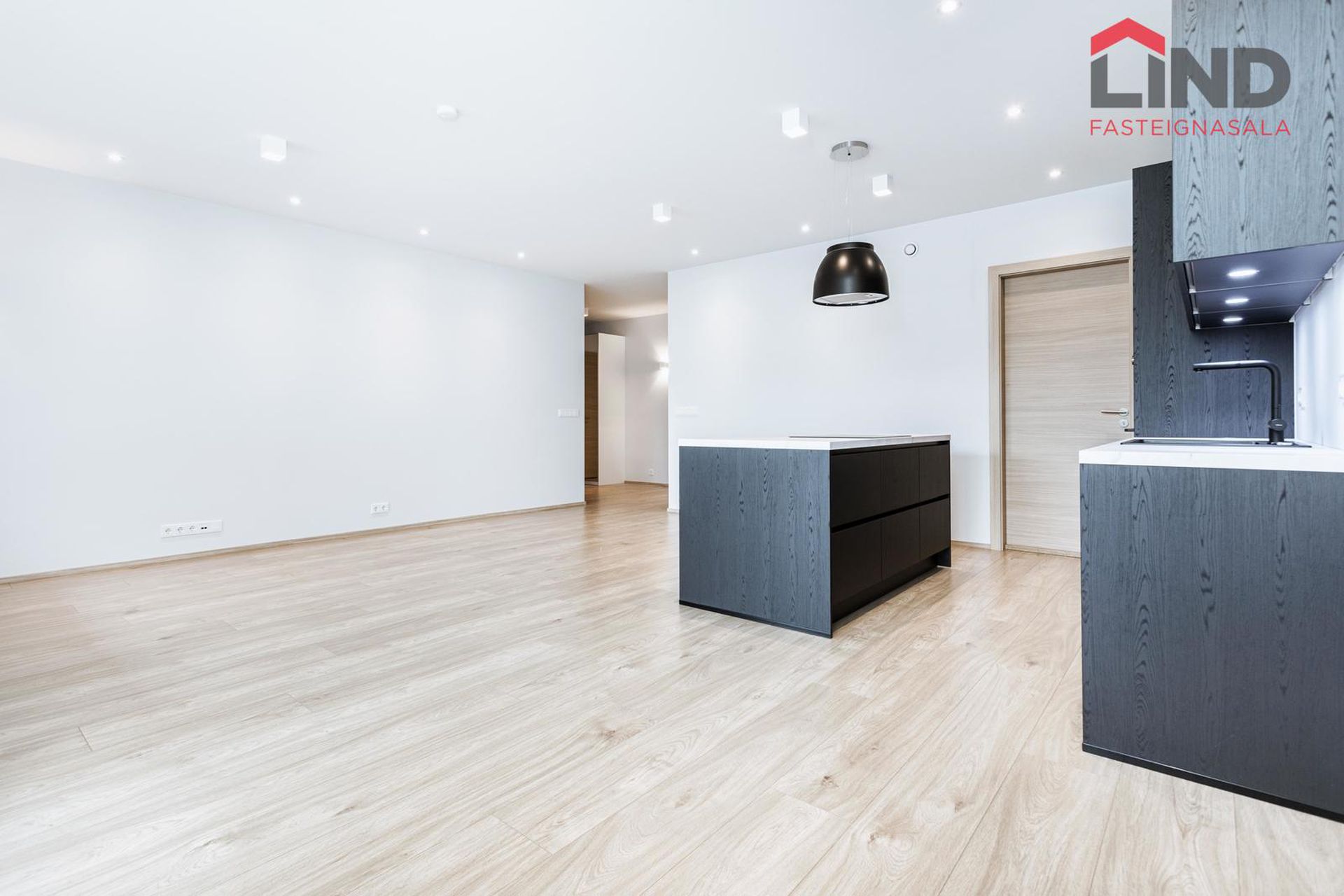 Smyrilshlíð 16, 102 Reykjavík