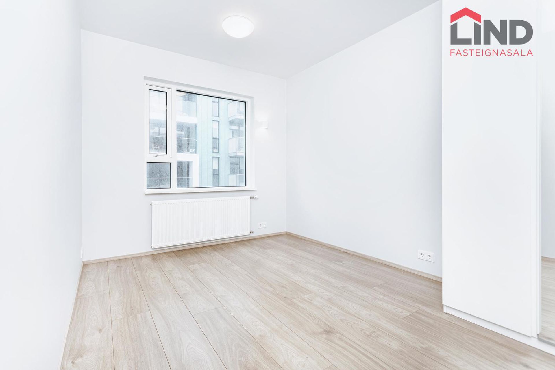 Smyrilshlíð 16, 102 Reykjavík