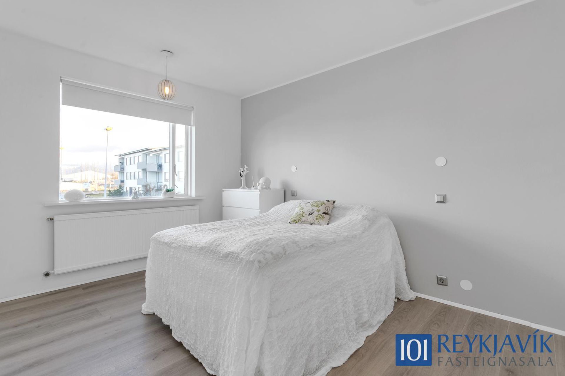 Hraunbær 130 - 0301, 110 Reykjavík