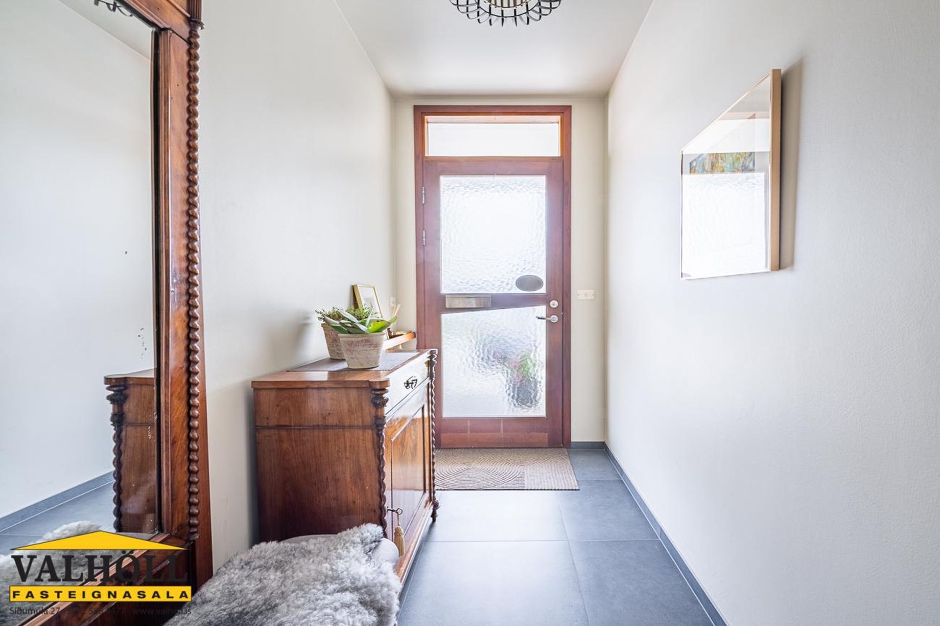Sólheimar 42, 104 Reykjavík