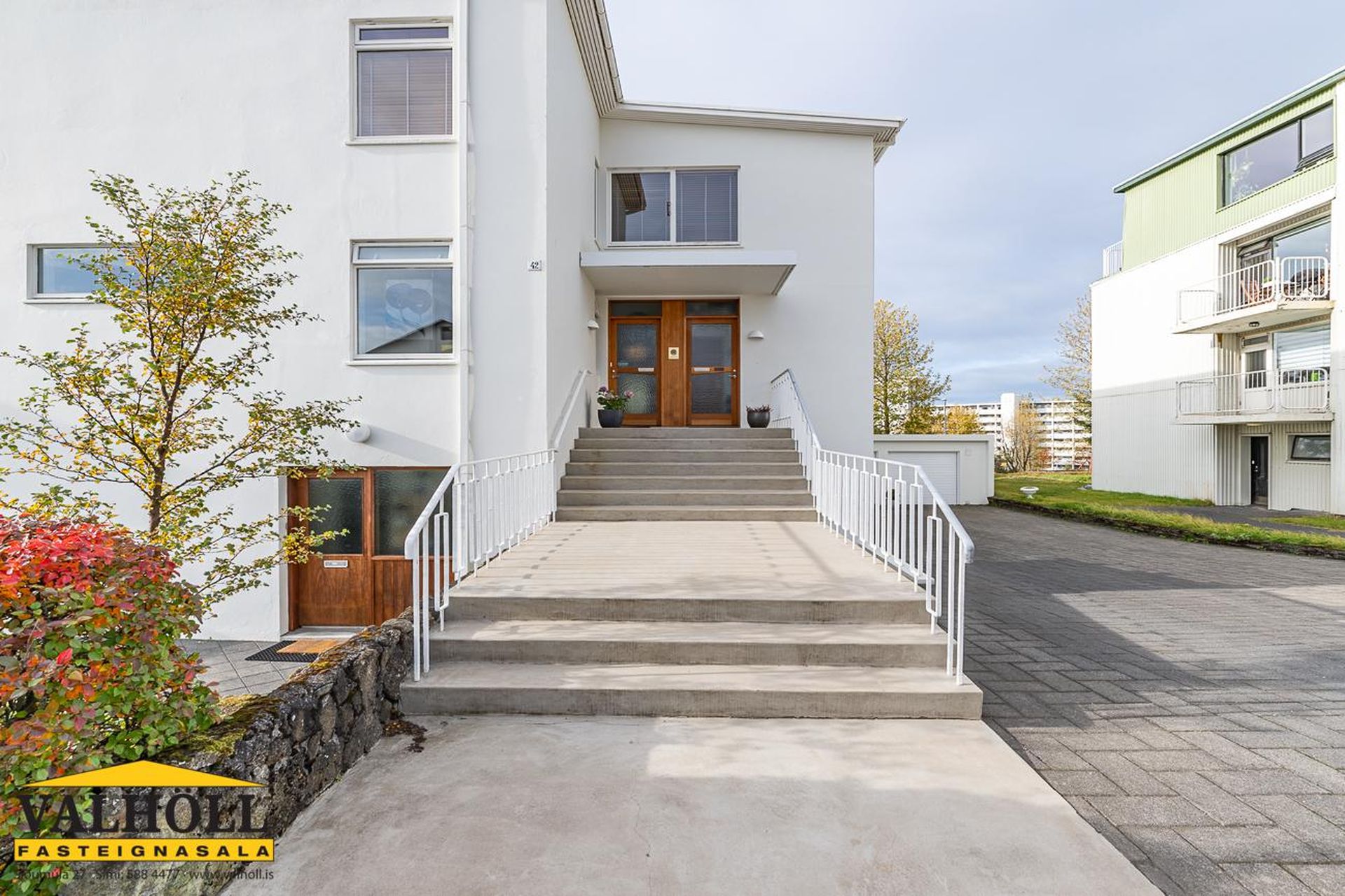 Sólheimar 42, 104 Reykjavík