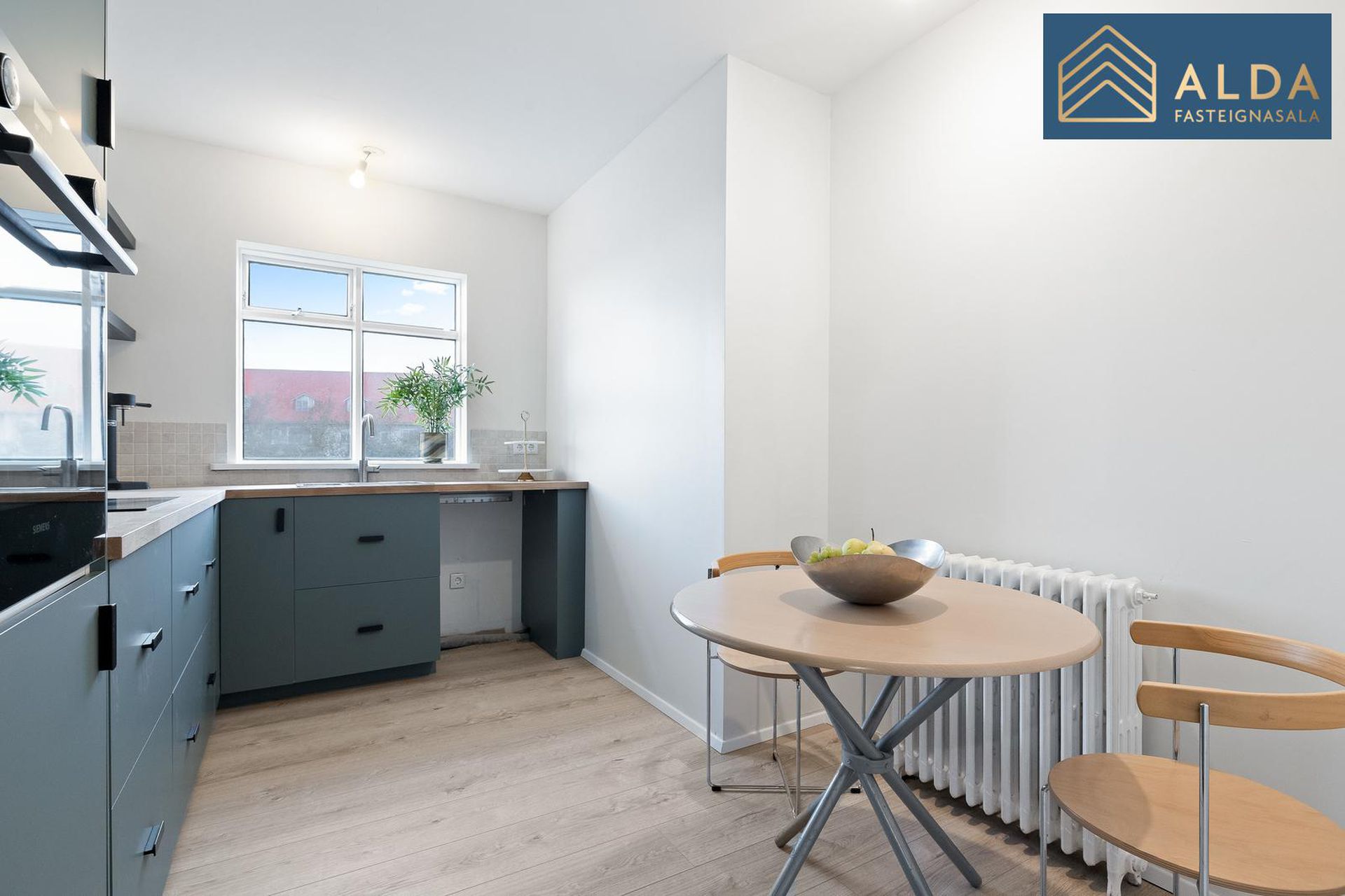 Hjarðarhagi 64, 107 Reykjavík