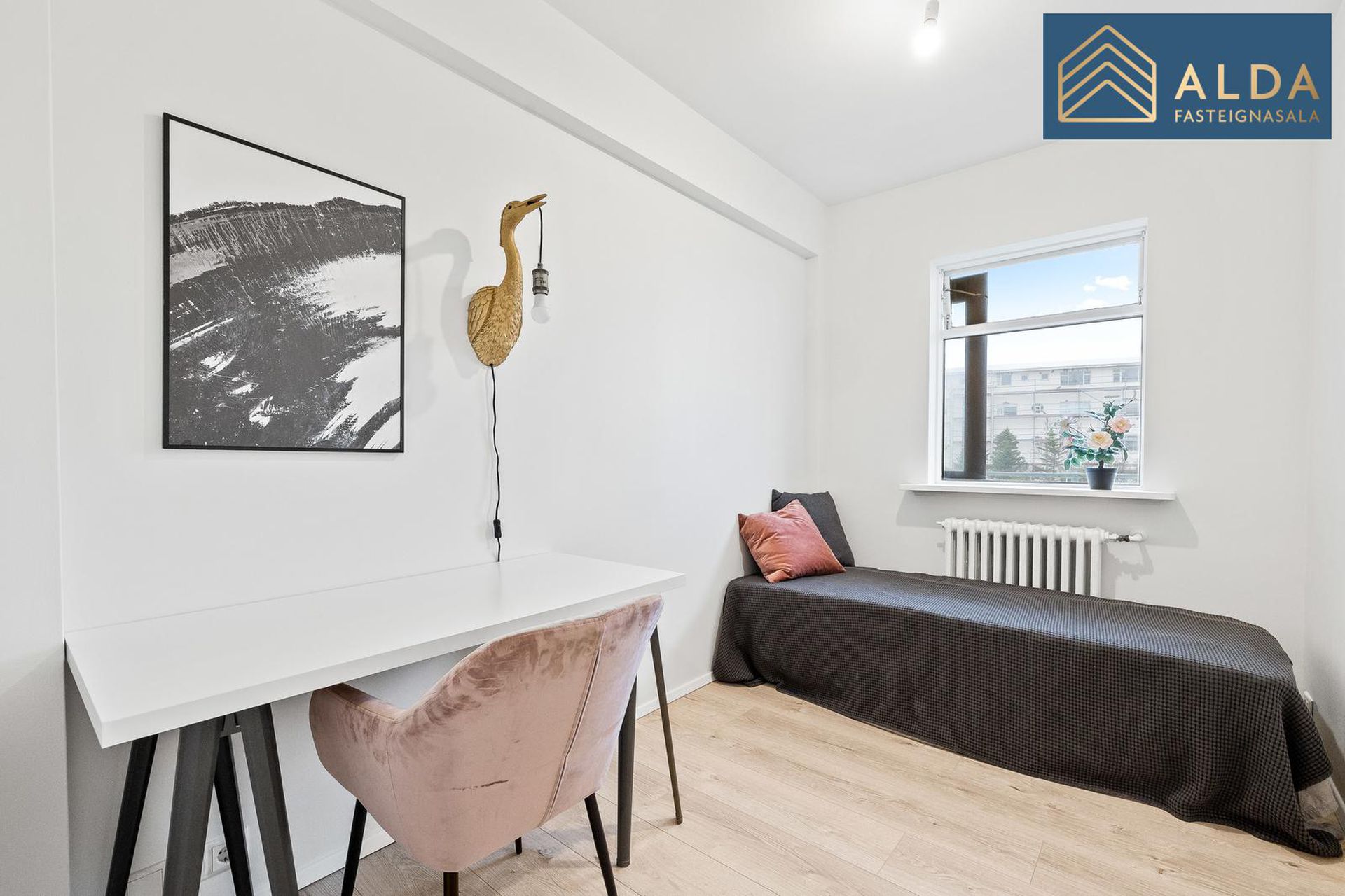 Hjarðarhagi 64, 107 Reykjavík